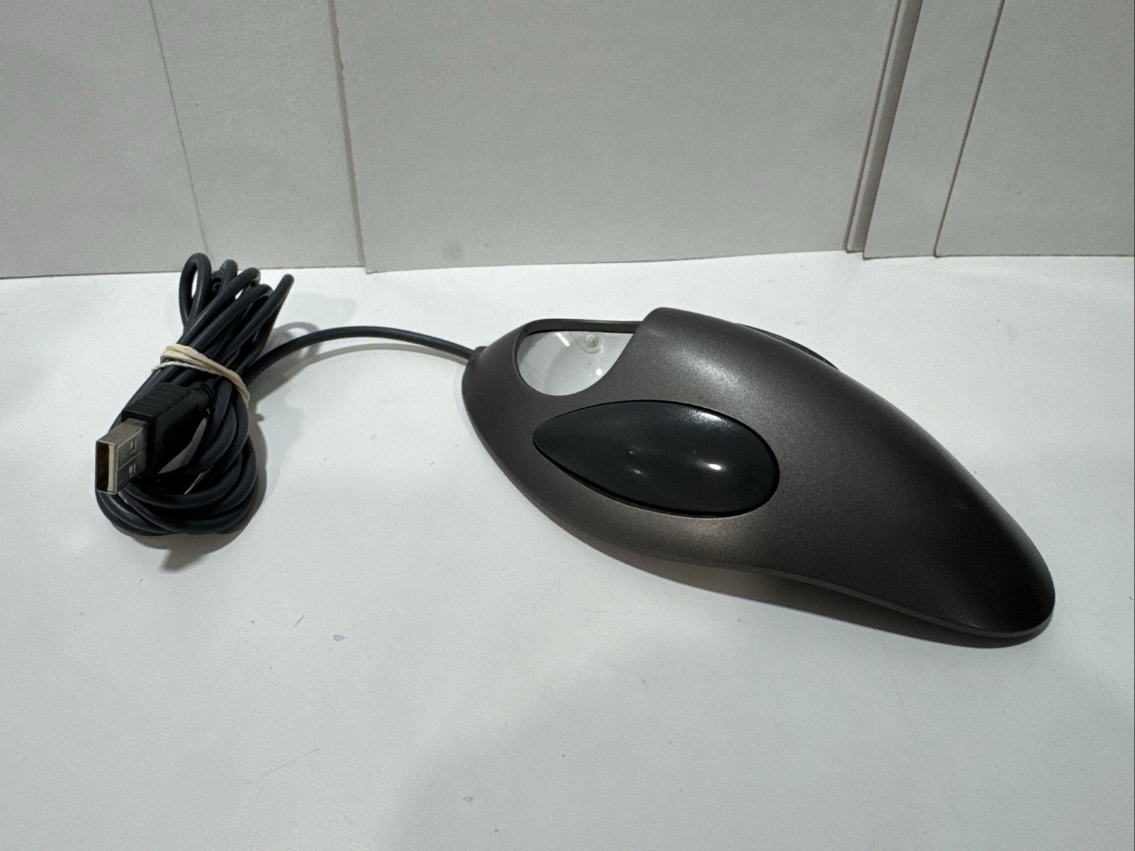 Logitech T-BB14 Trackman Marble Mouse USB Wired No Red Trackball