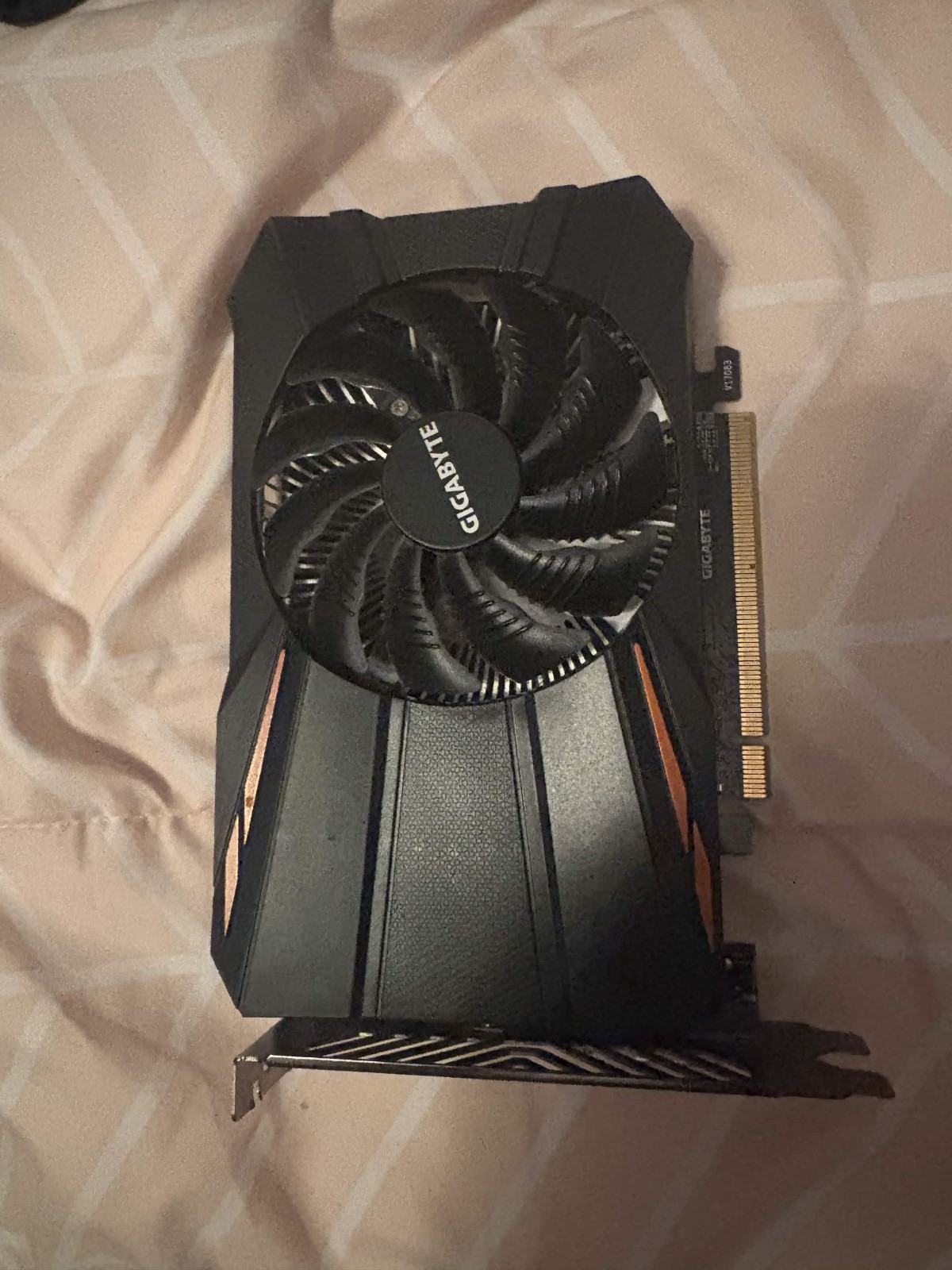 GIGABYTE AMD Radeon RX 580 4GB GDDR5 Graphics Card (GVRX580GAMING4GD)