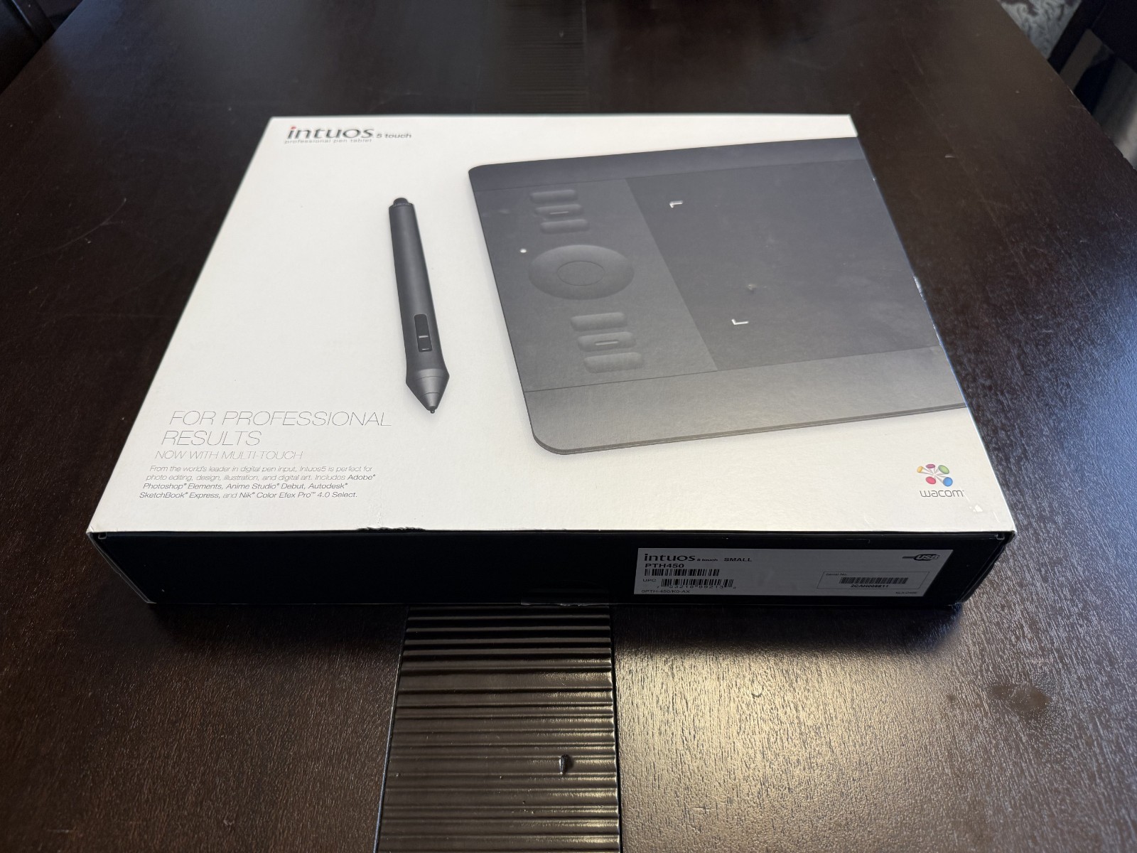 WACOM Intous 5 Touch PTH450 Professional Pen Tablet - Small