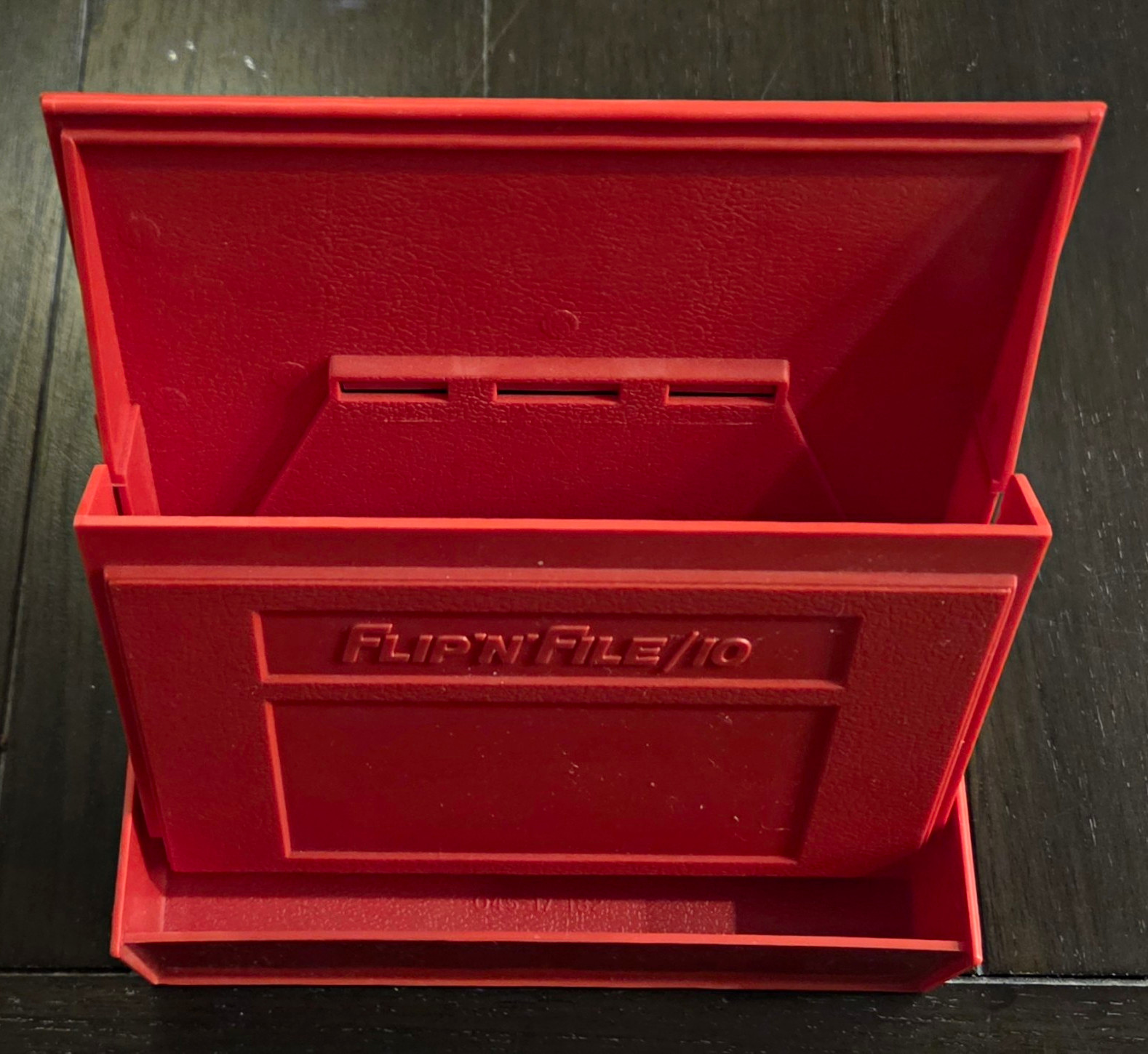 Vintage Red Innovative Concepts Flip 'N File 10 Floppy Disk Case 5.25" Used