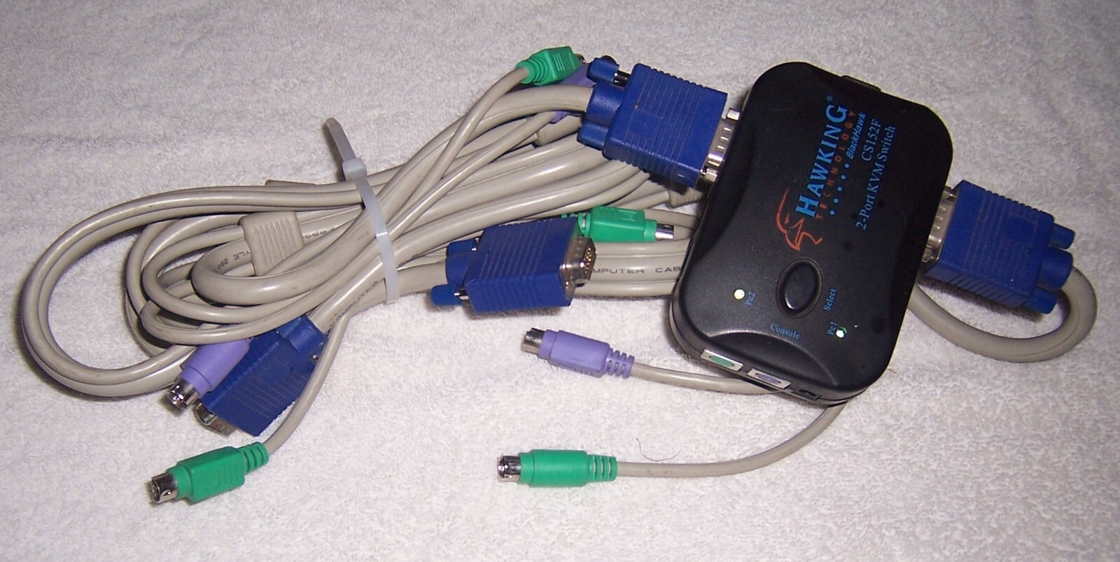 Hawking Technology BlackHawk CS152F 2-Port KVM Switch