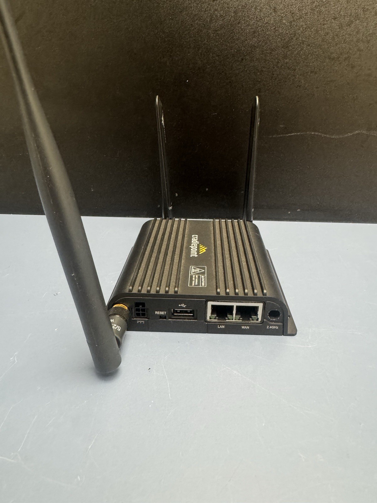 Cradlepoint LTE Router Dual SIM IBR600C-150M-D S5A902A READ