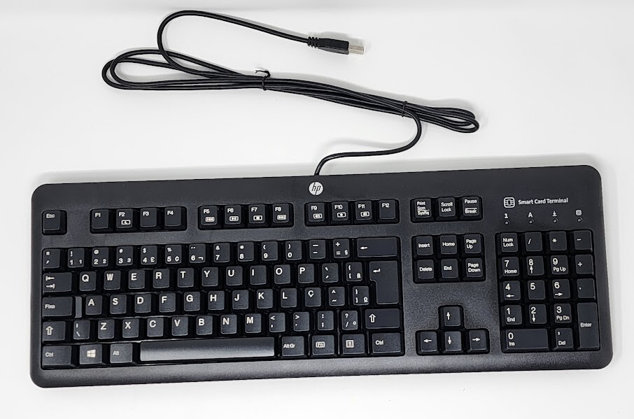 HP Wired USB Portuguese (Brazil) Keyboard w/ Smart Card Reader Model KUS1206