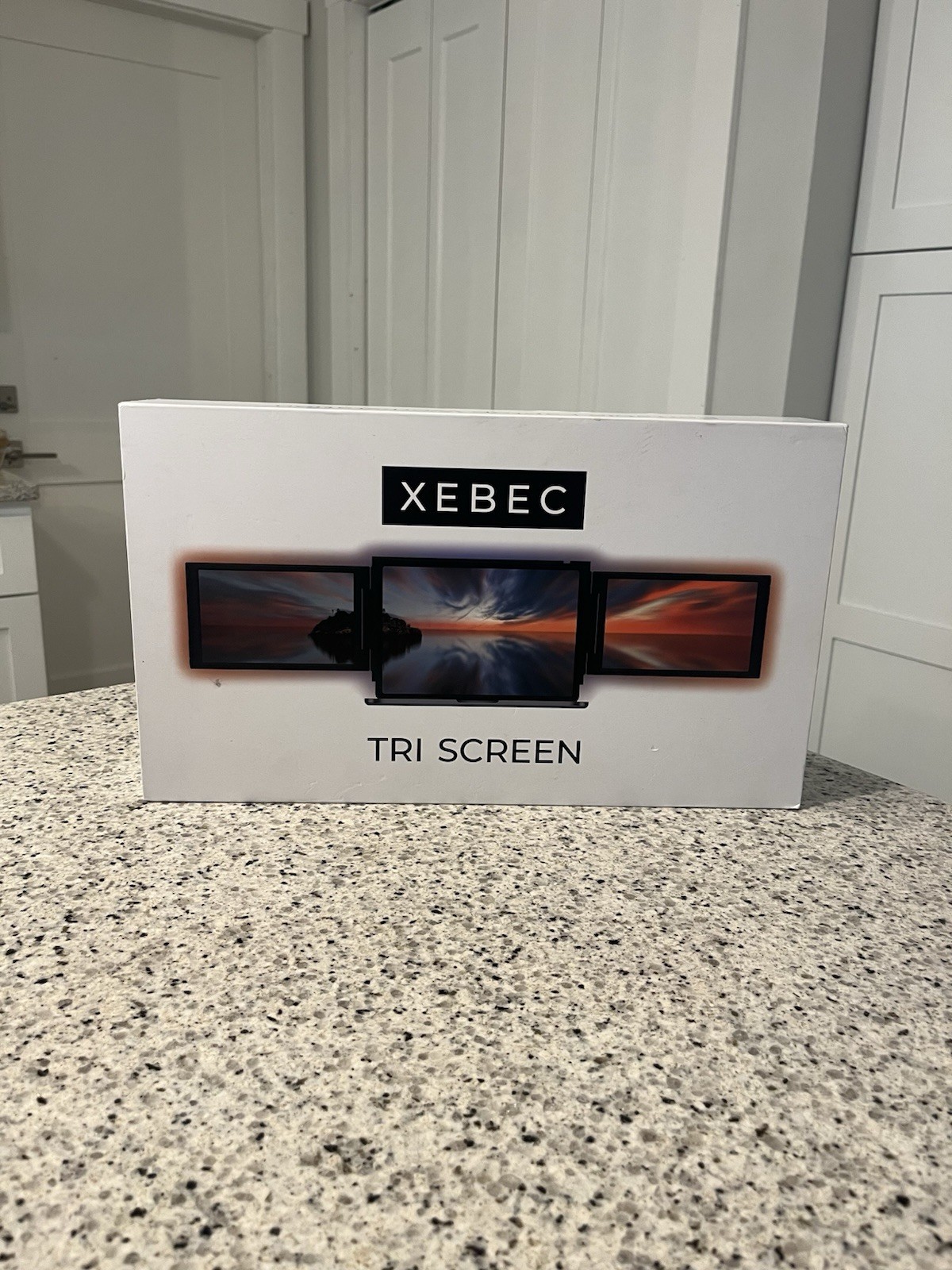 Xebec Tri Screen HD for Laptop, Go from one screen to three