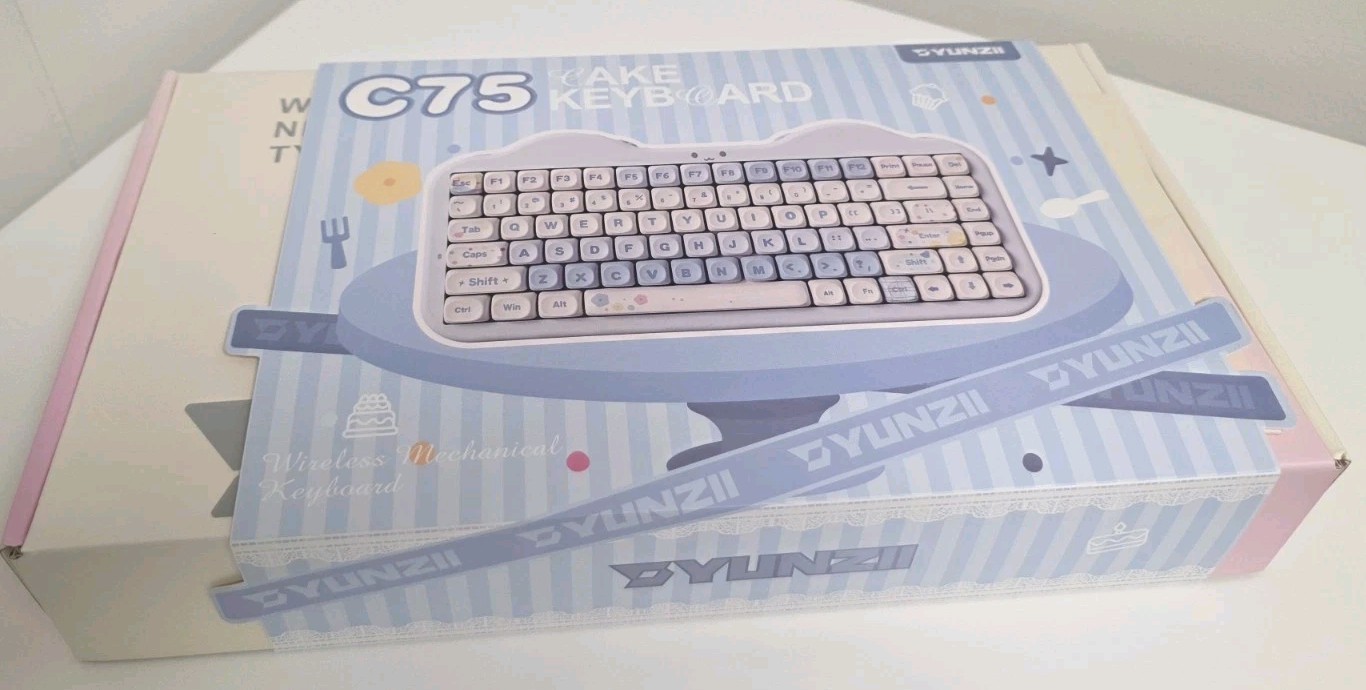 YUNZII C75 Cute 75% Wireless Mechanical Keyboard (Blue, Candy Switch)