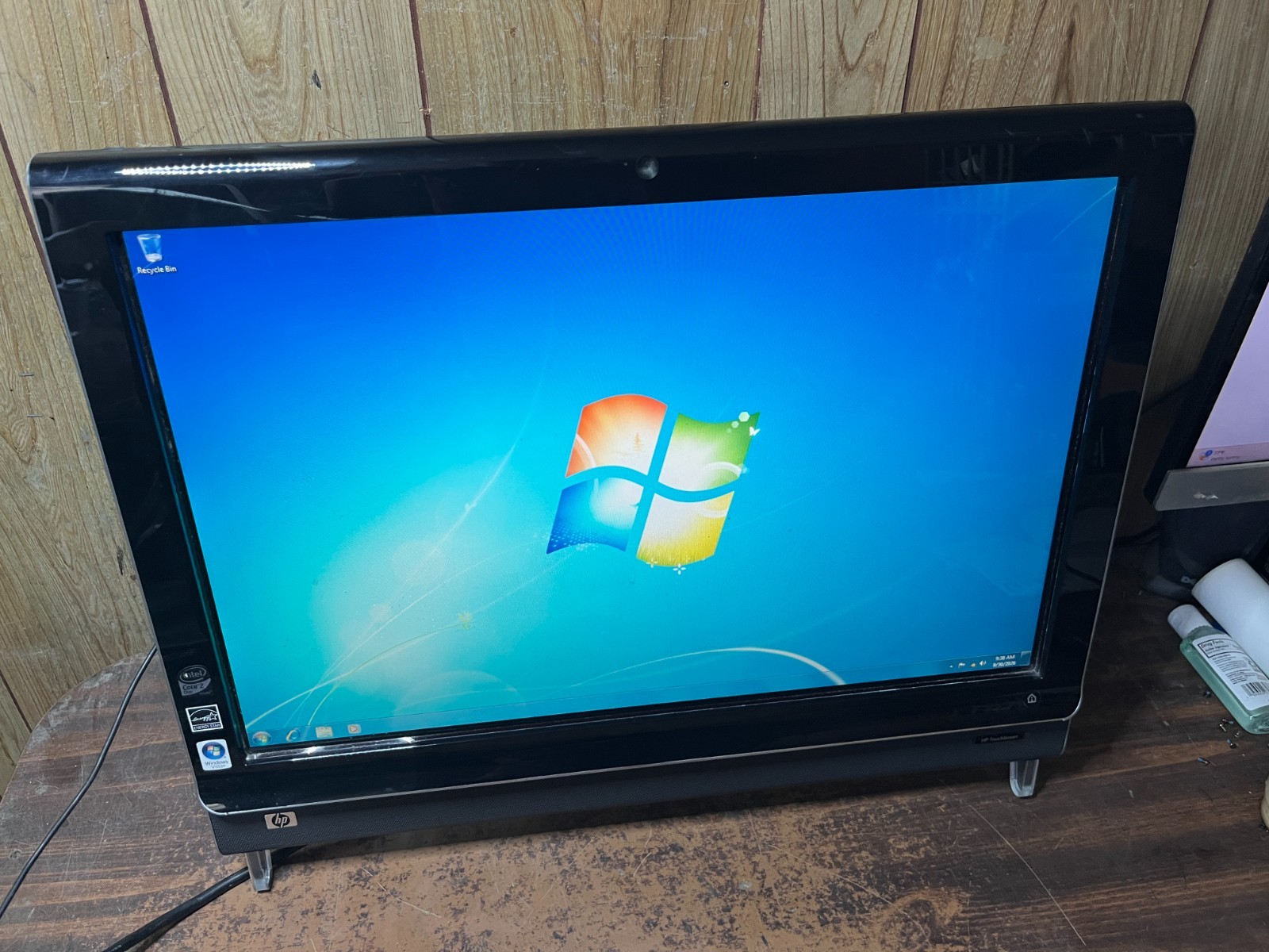 HP Touchsmart IQ 500 22" Touch Windows 7 All in One Computer C2D 4GB 500GB