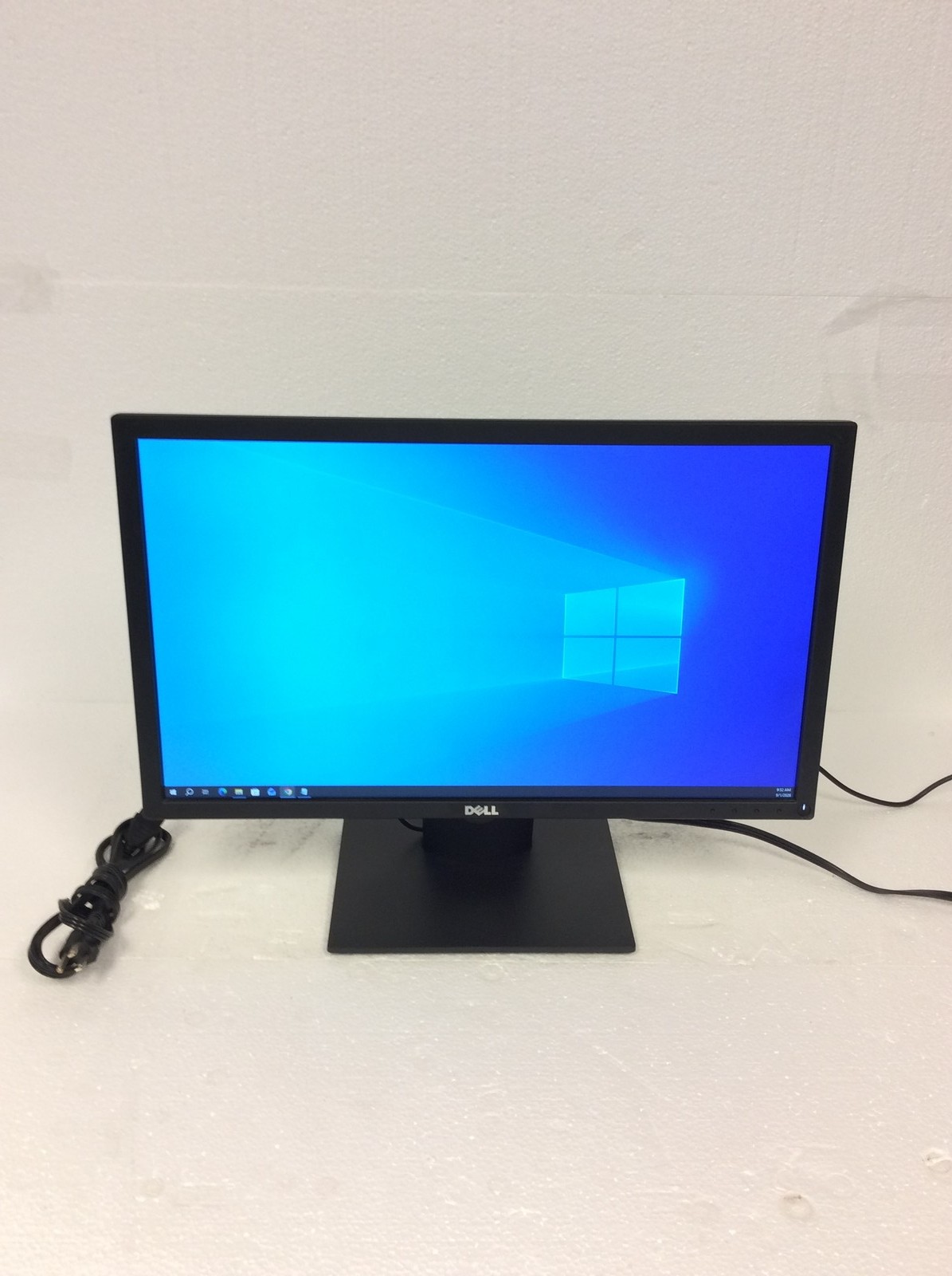 Dell E2318H 23" Widescreen LED Full HD Monitor Black w/ Stand, WORKING