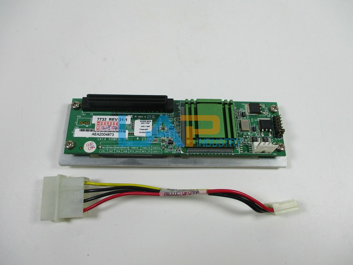 1Pcs Used AEC-7732 SCSI to SATA Bridge Adapter 68-pin SCSI to serial port
