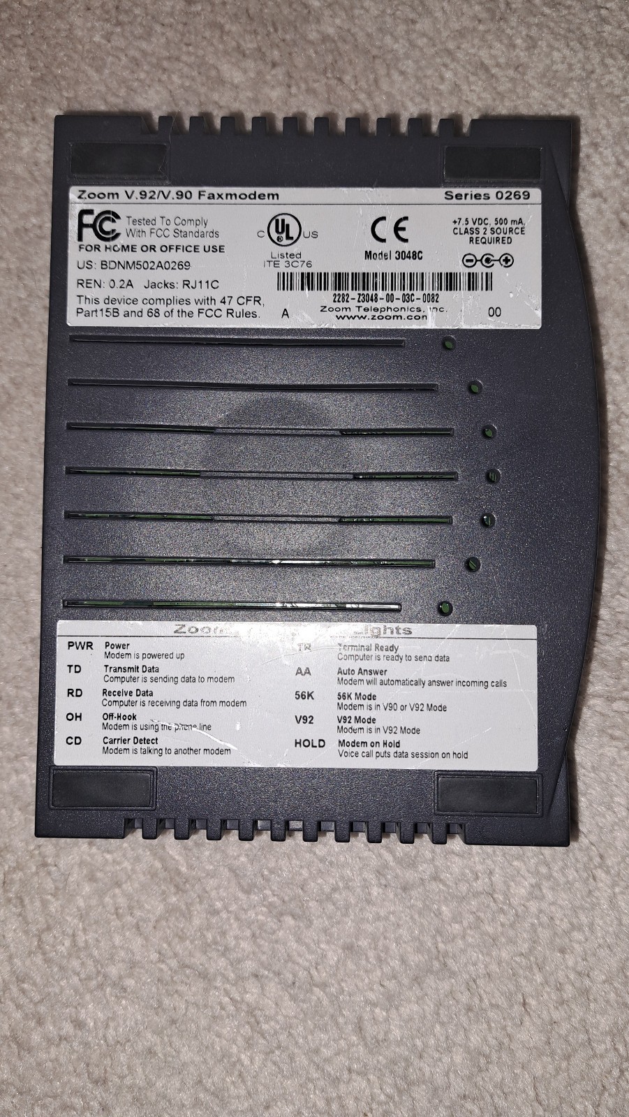 Zoom V.92/v.90 FaxModem series 0269 model 3048C