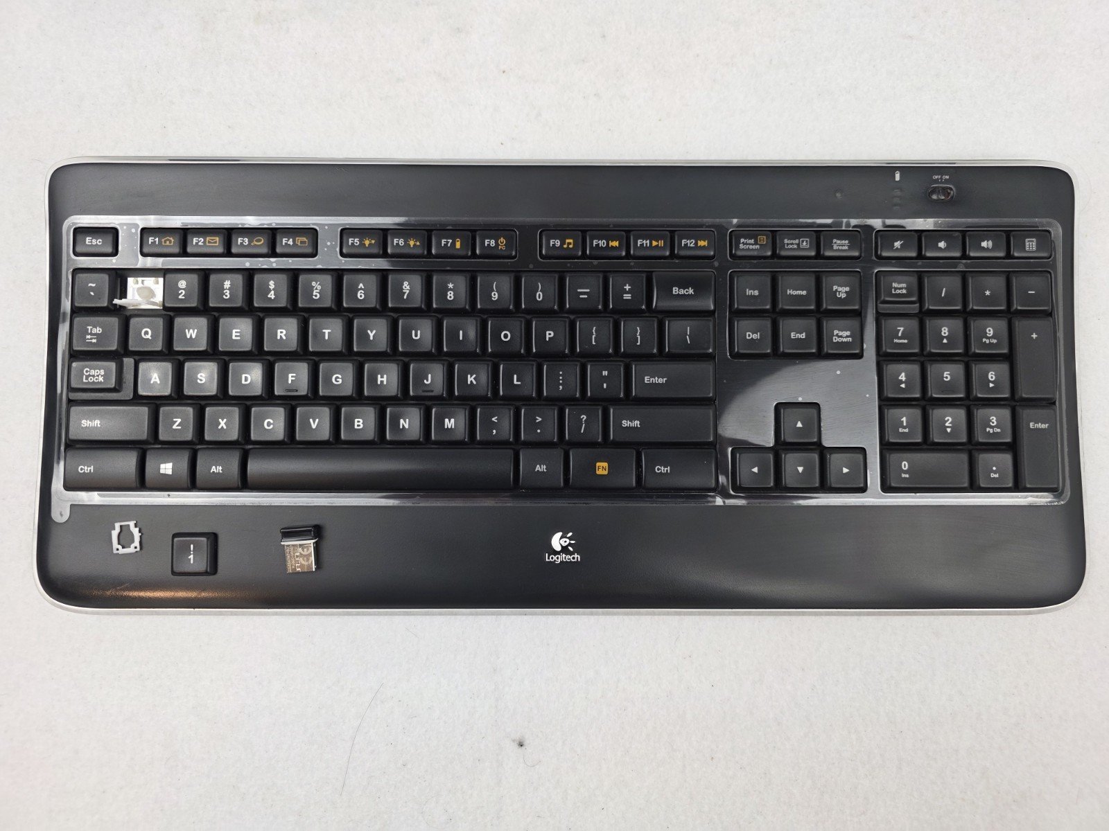 Logitech K800 Illuminated Lit Up Wireless Keyboard With Dongle - Working *READ*