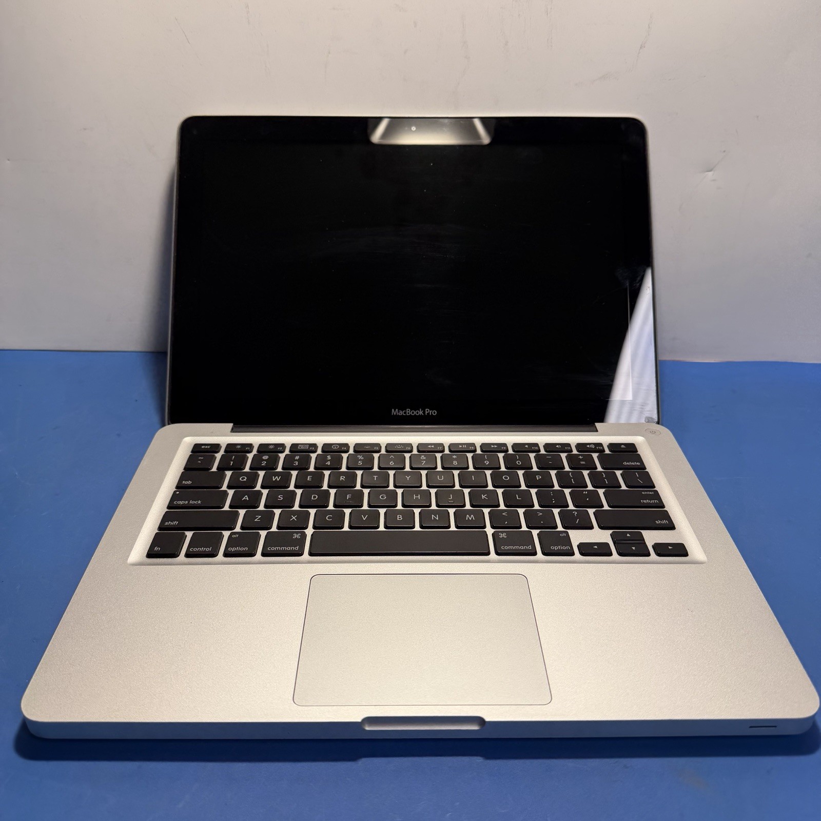 Apple MacBook Pro 13” A1278 Mid-2010 – Not Fully Working – Needs Cleaning