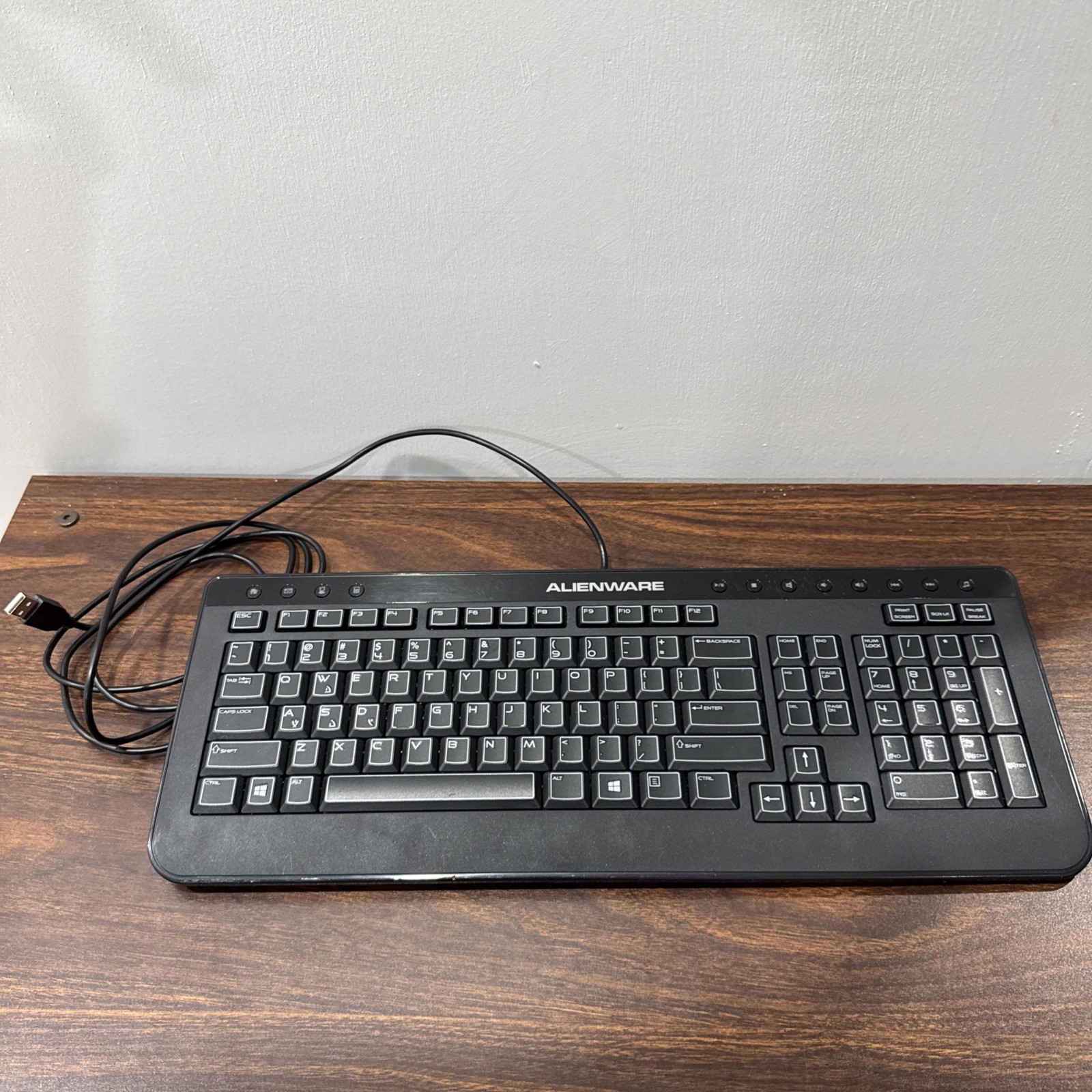 Alienware Slim Gaming Keyboard SK-8165 Wired USB Black Tested