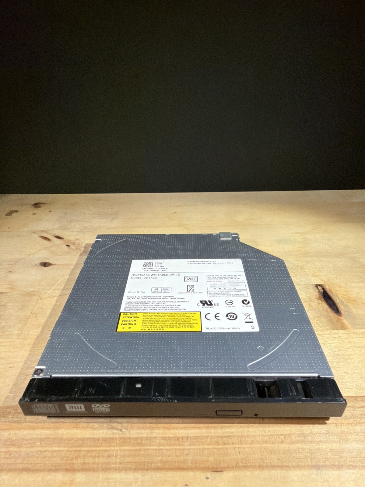 HP DS-8A9SH-111C. DECEMBER 2012 DVD/CD Rewritable Drive Model: DS-8A9SH