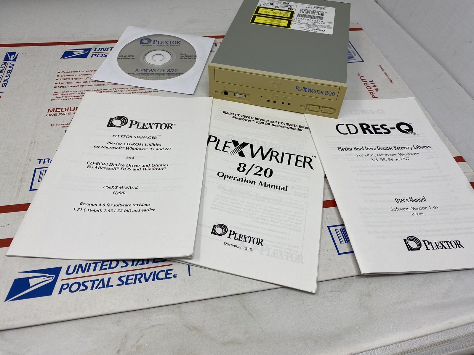 PLEXTOR PX-R820Ti Internal PLEXWRITER 8/20 SCSI CD-R-W Tested Clean Manual Wow
