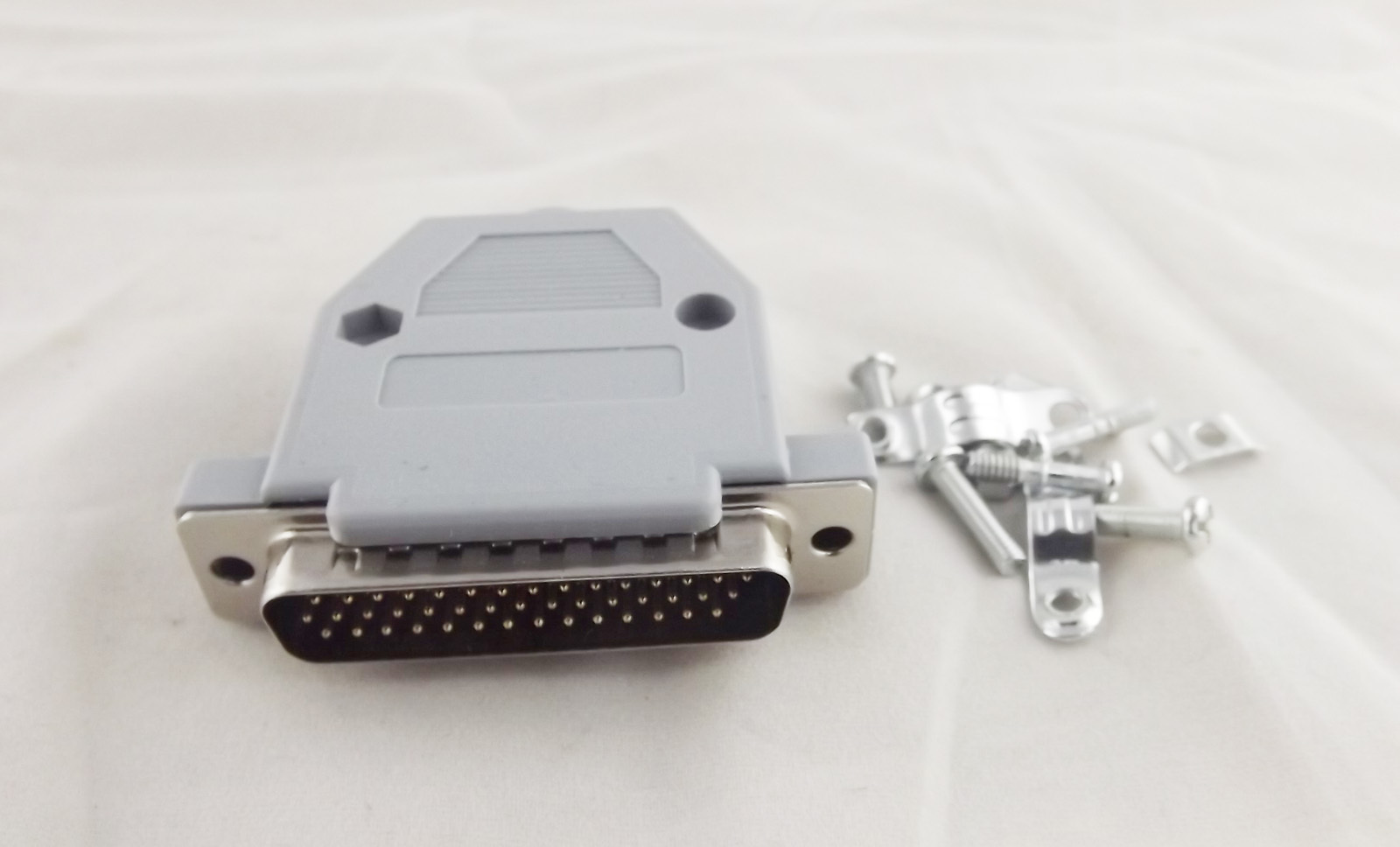 10pcs DB44 Male 44 Pin 3 Rows D-SUB Connector Grey Plastic Hood Cover Backshell