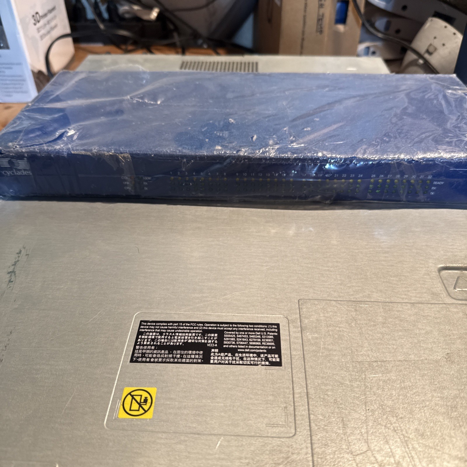 TS2000 CYCLADES 32 Port Console Terminal Access Console Server Linux