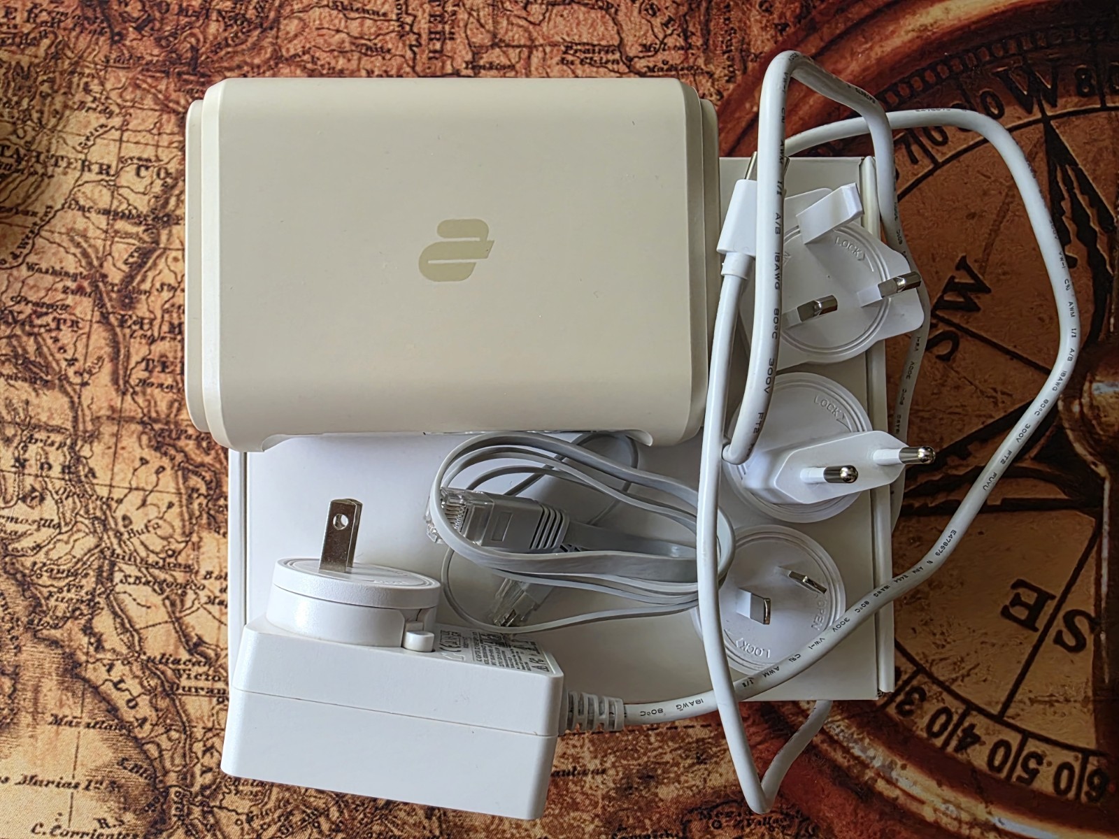 ExpressVPN Aircove Go Portable Wi-Fi 6 VPN Router – Used
