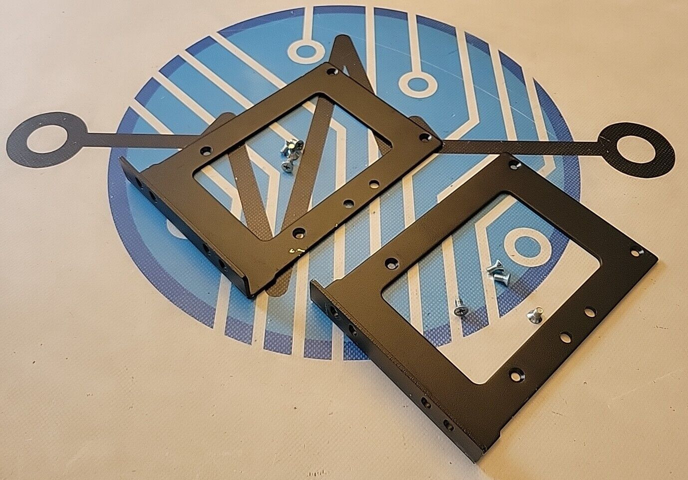 1 Set (2 Pcs) w/ Screws Kingfisher APC UPC 3U Rack Mount Bracket Ears 870-11548A