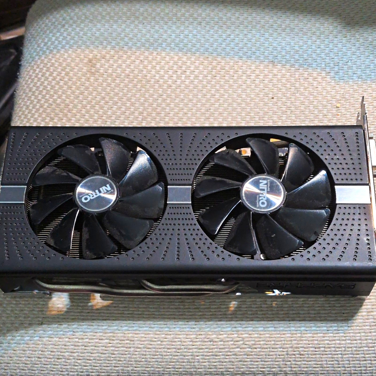 SAPPHIRE NITRO+ AMD Radeon RX 580 8GB GDDR5 Dual Fan HDMI DP DVI-D
