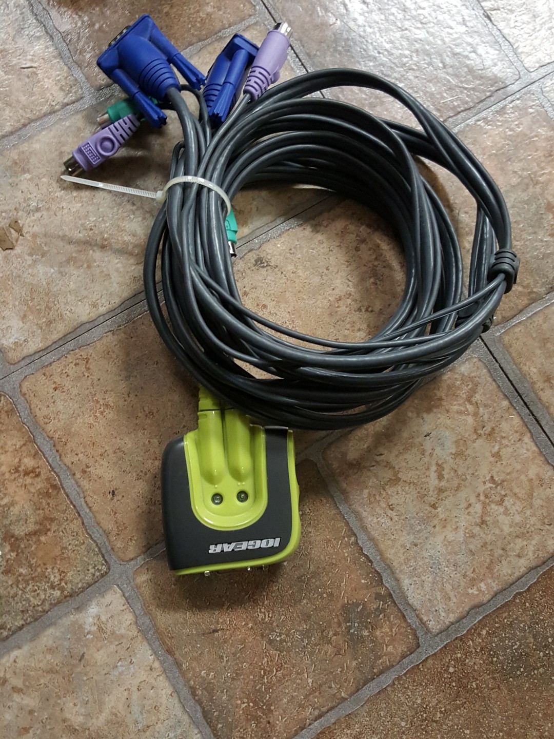IOGEAR GCS62 MiniView Micro