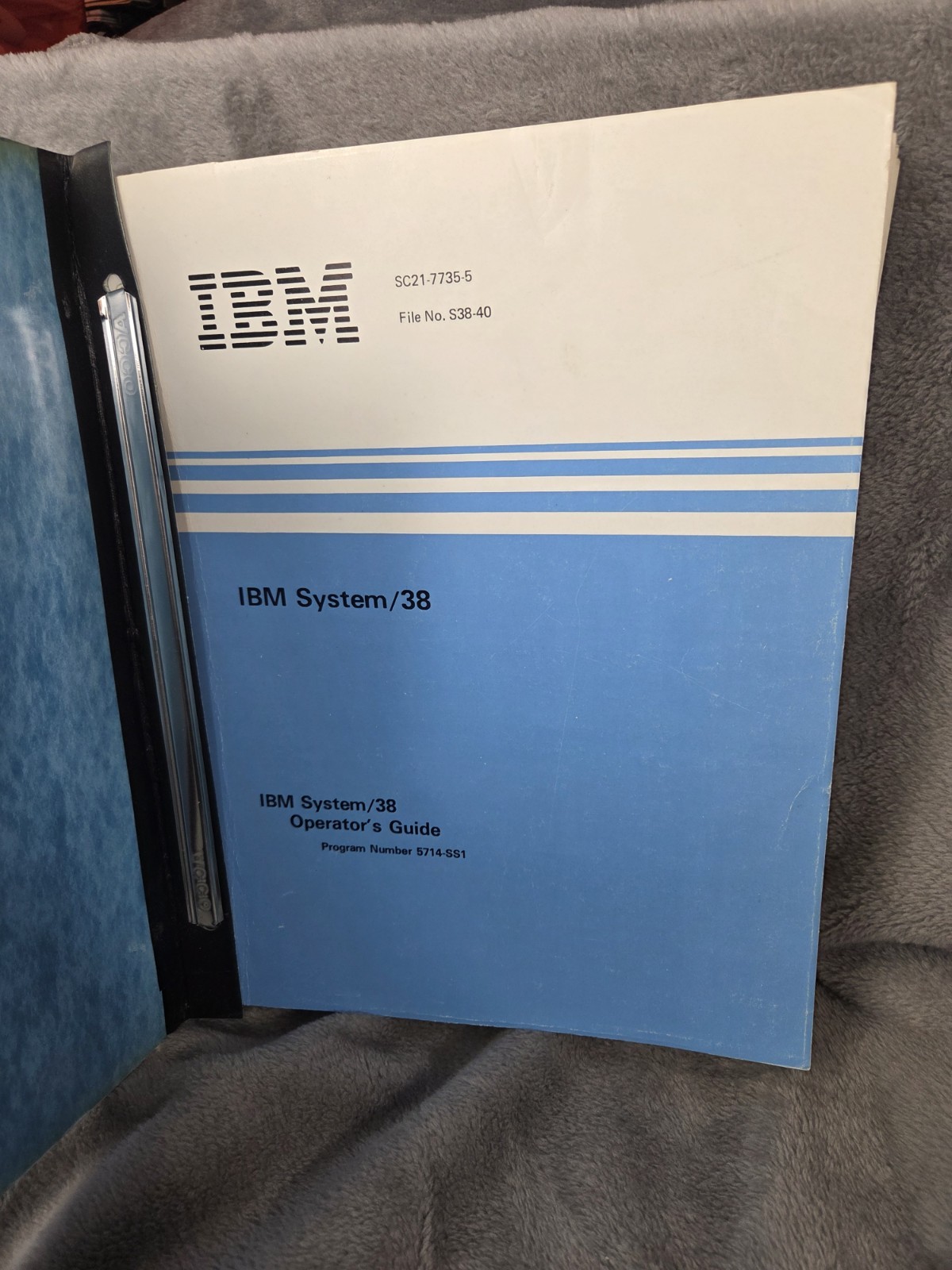 IBM Sytem/38  - Operator's Guide Sixth Edition 1984