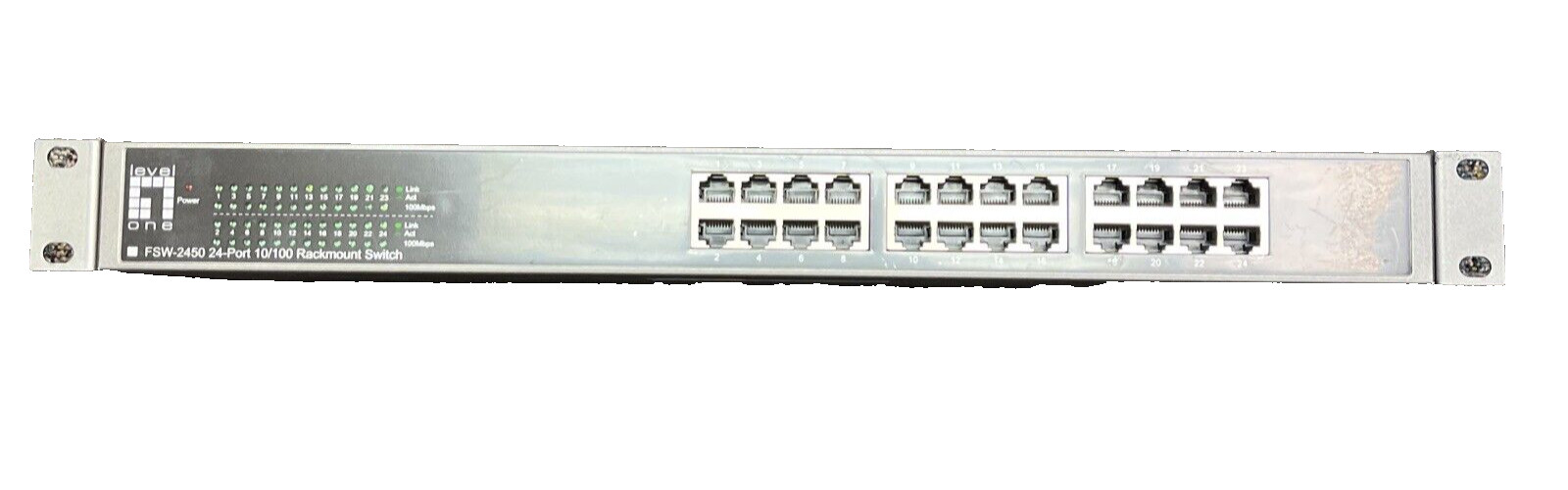LevelOne  (FSW-2450) 24-Ports 10/100 Rack-Mountable Switch