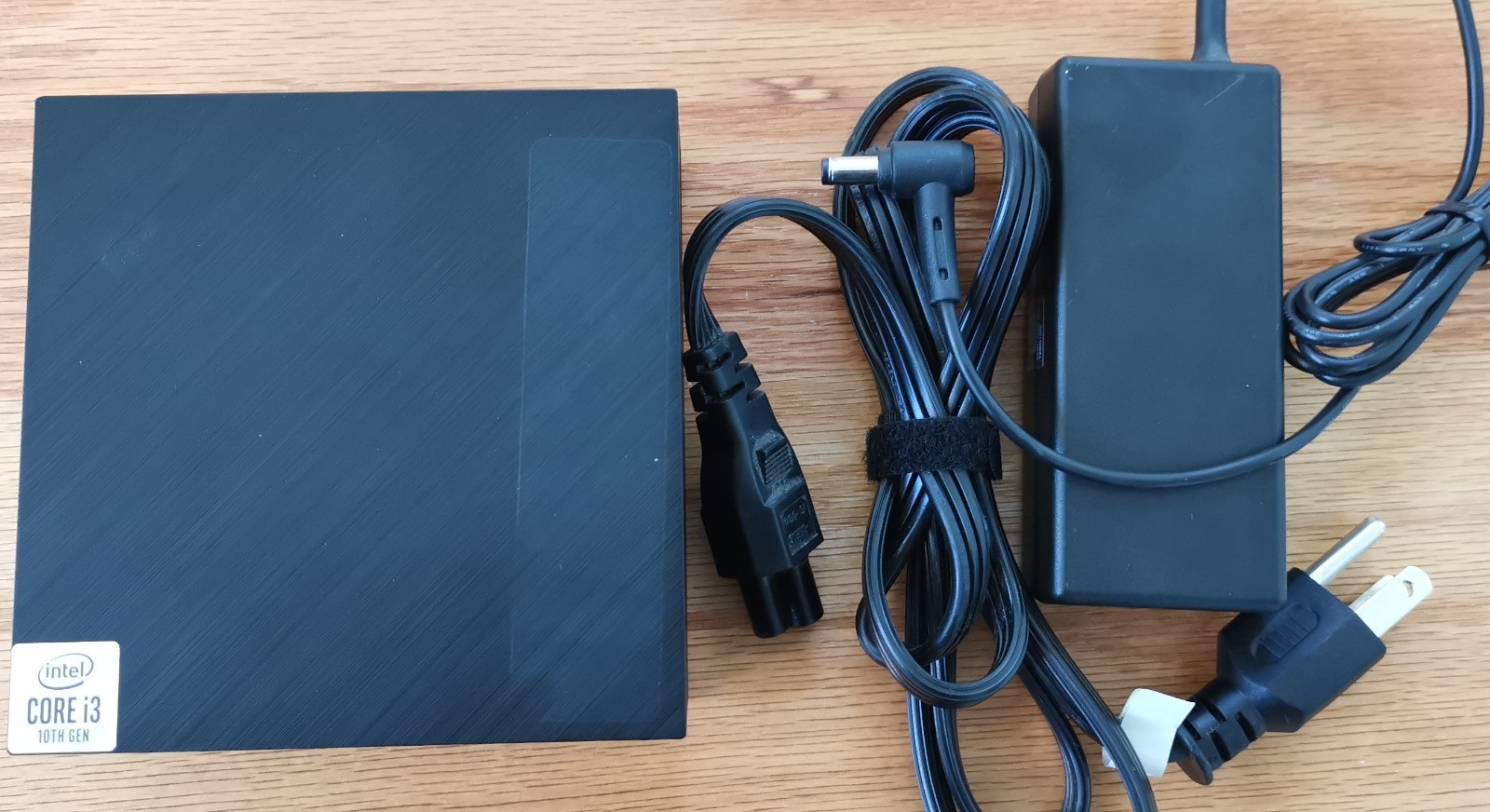 ASUS PN62S Mini PC 10th Intel I3-10110U 240G ssd Win11