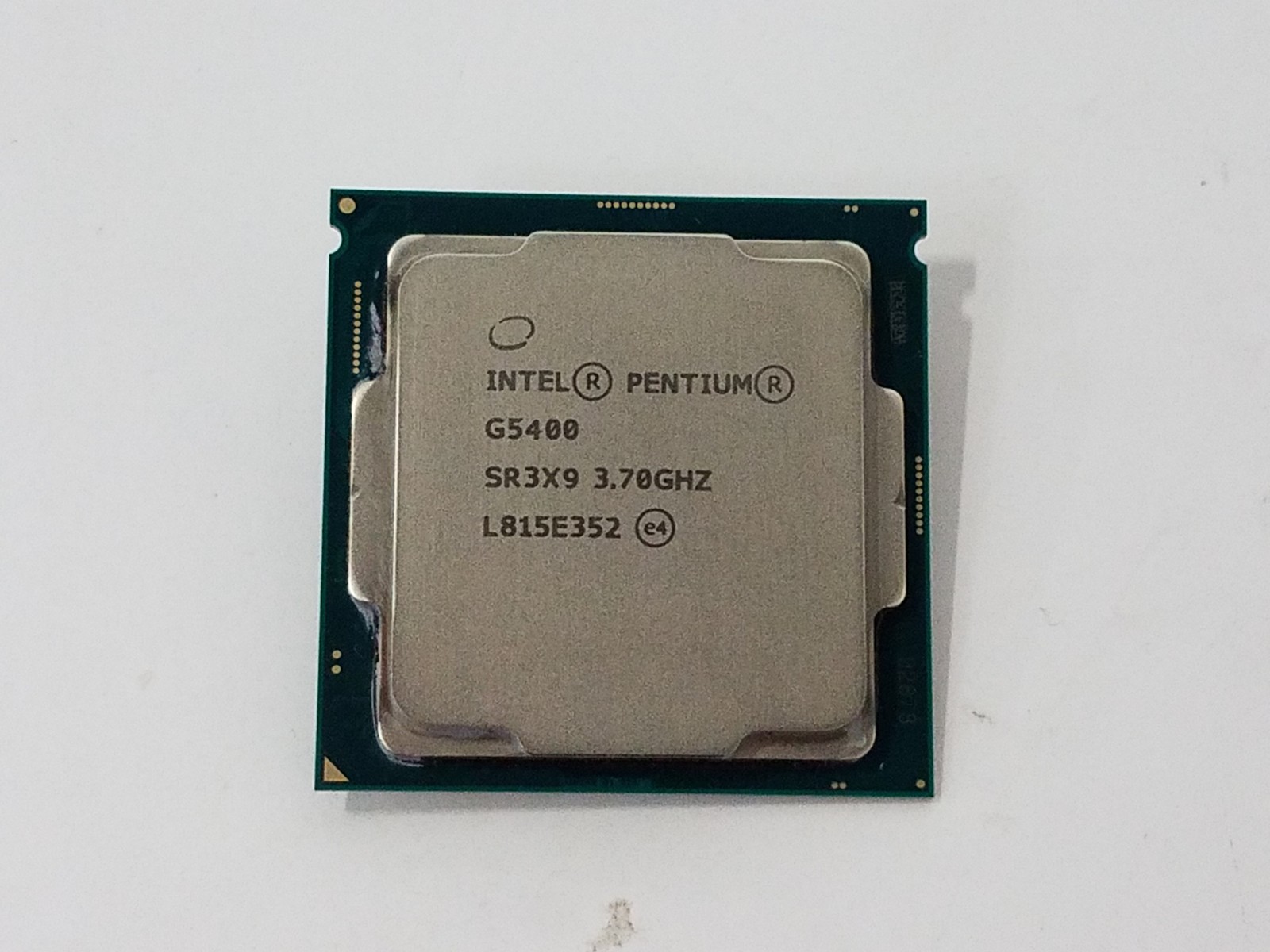 Intel SR3X9 Pentium Dual Core G5400 3.7 GHz LGA 1151 Desktop CPU