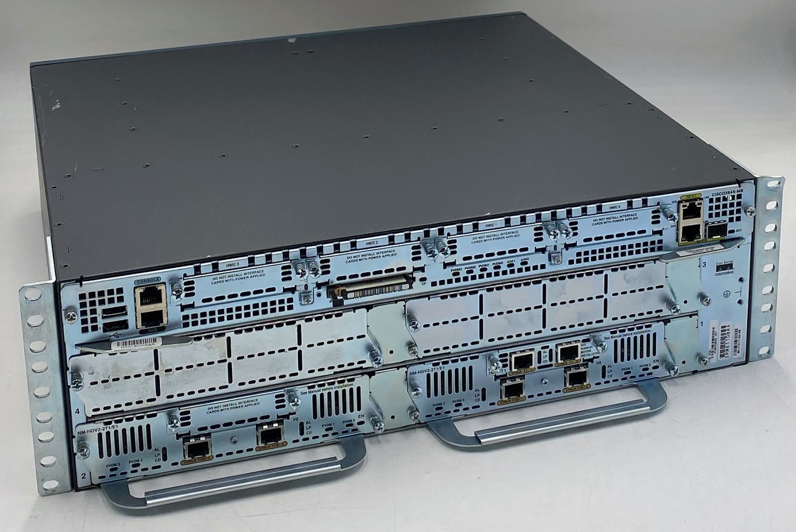 Cisco 3845 Integrated Services Router, w/ NM-HDV2-2T1/E1