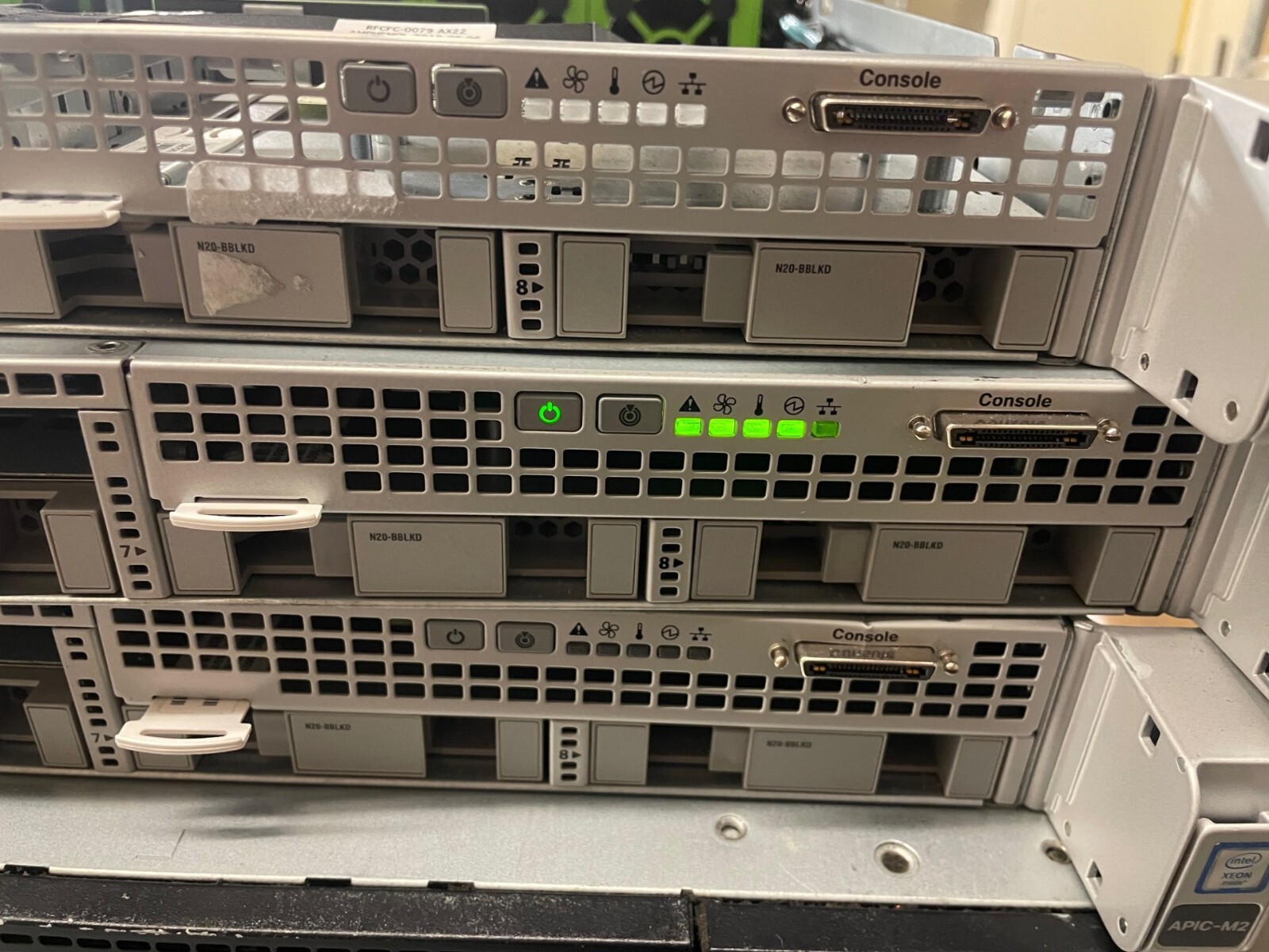 CISCO APIC-M2 UCS C220 M4 APIC-SERVER-M2 800-45439-02  NO MEMORY. NO FLASH