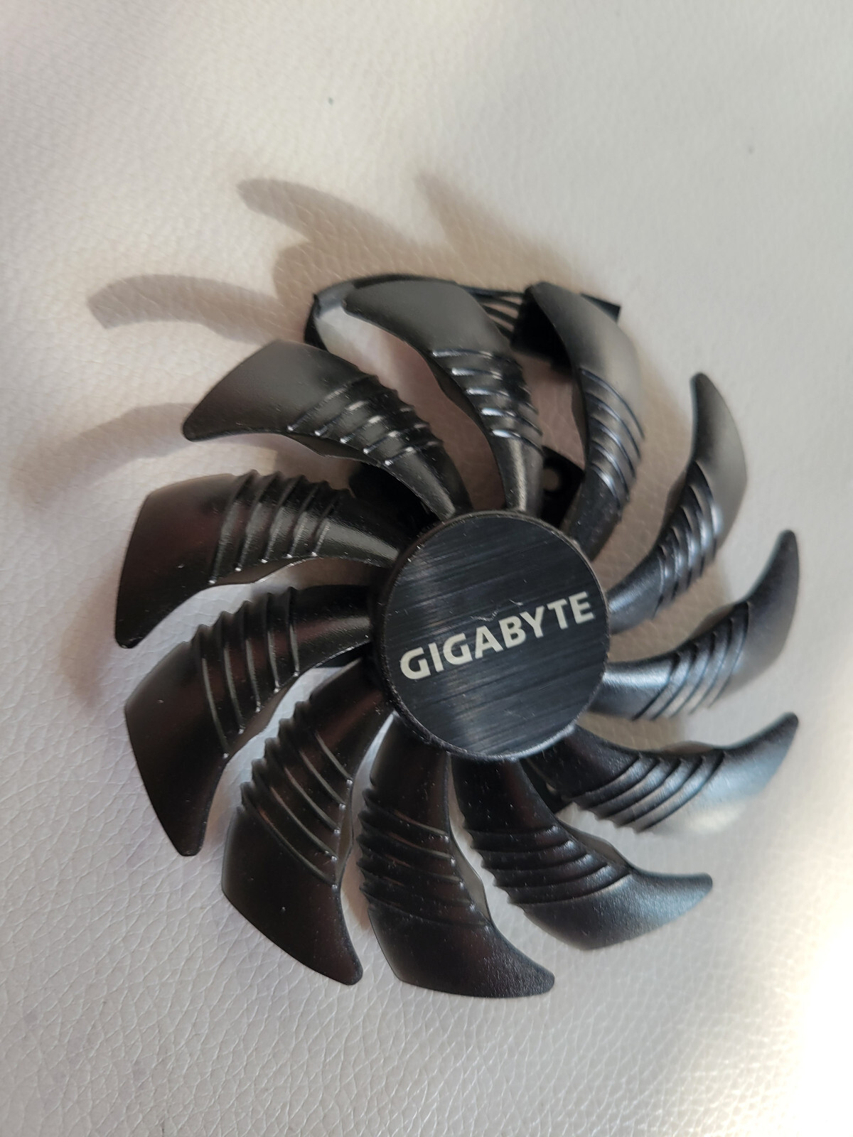 Cooling Fan For Gigabyte RX580 RX 580 Aorus GPU Graphics Card  PLD09210S12HH