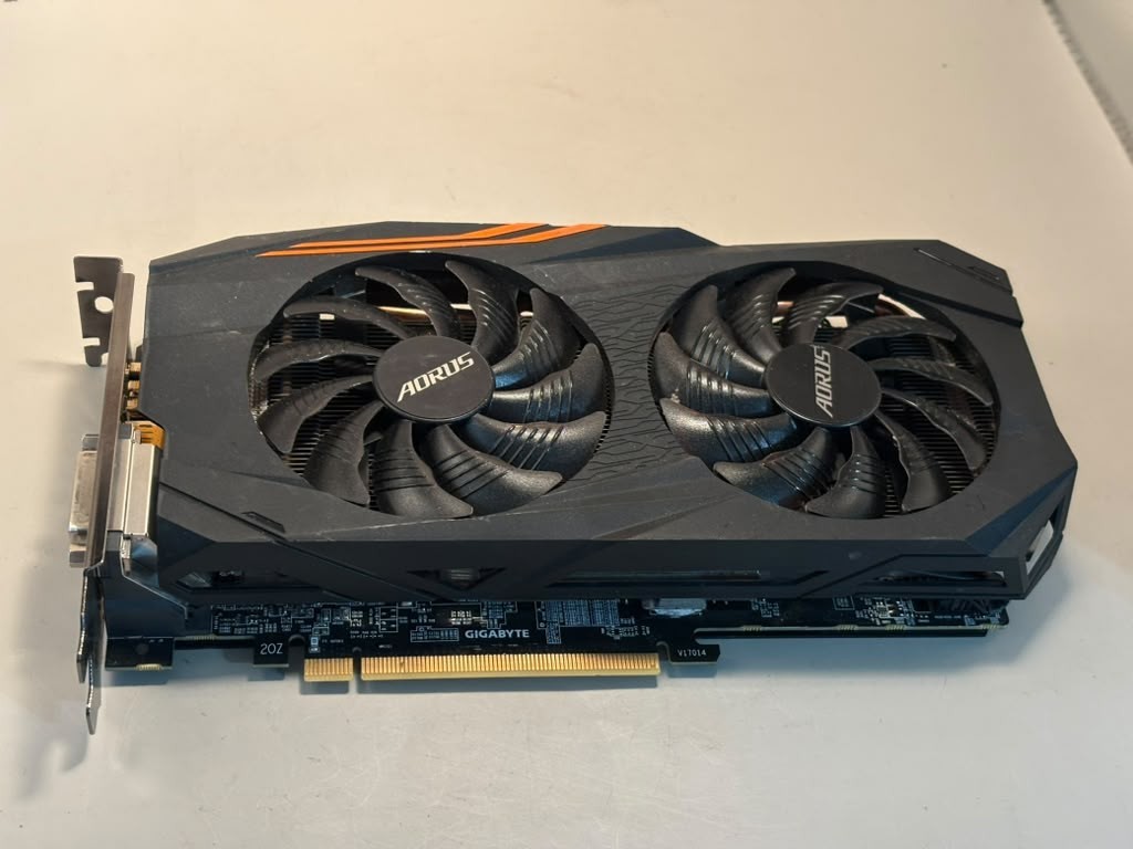 GIGABYTE AORUS Radeon RX570 4GB GDDR5 Graphiucs Card (GV-RX570AORUS-4GD)