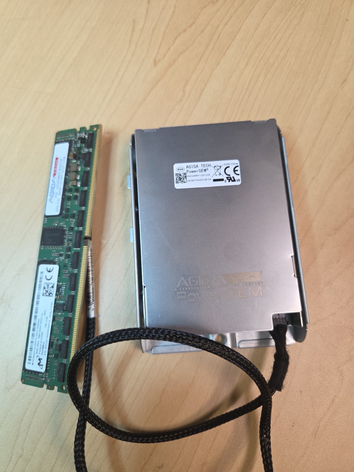 AgigA Tech PowerGEM AGIGA9811-001JCE Energy Module W/ 8GB NVDIMM - USED