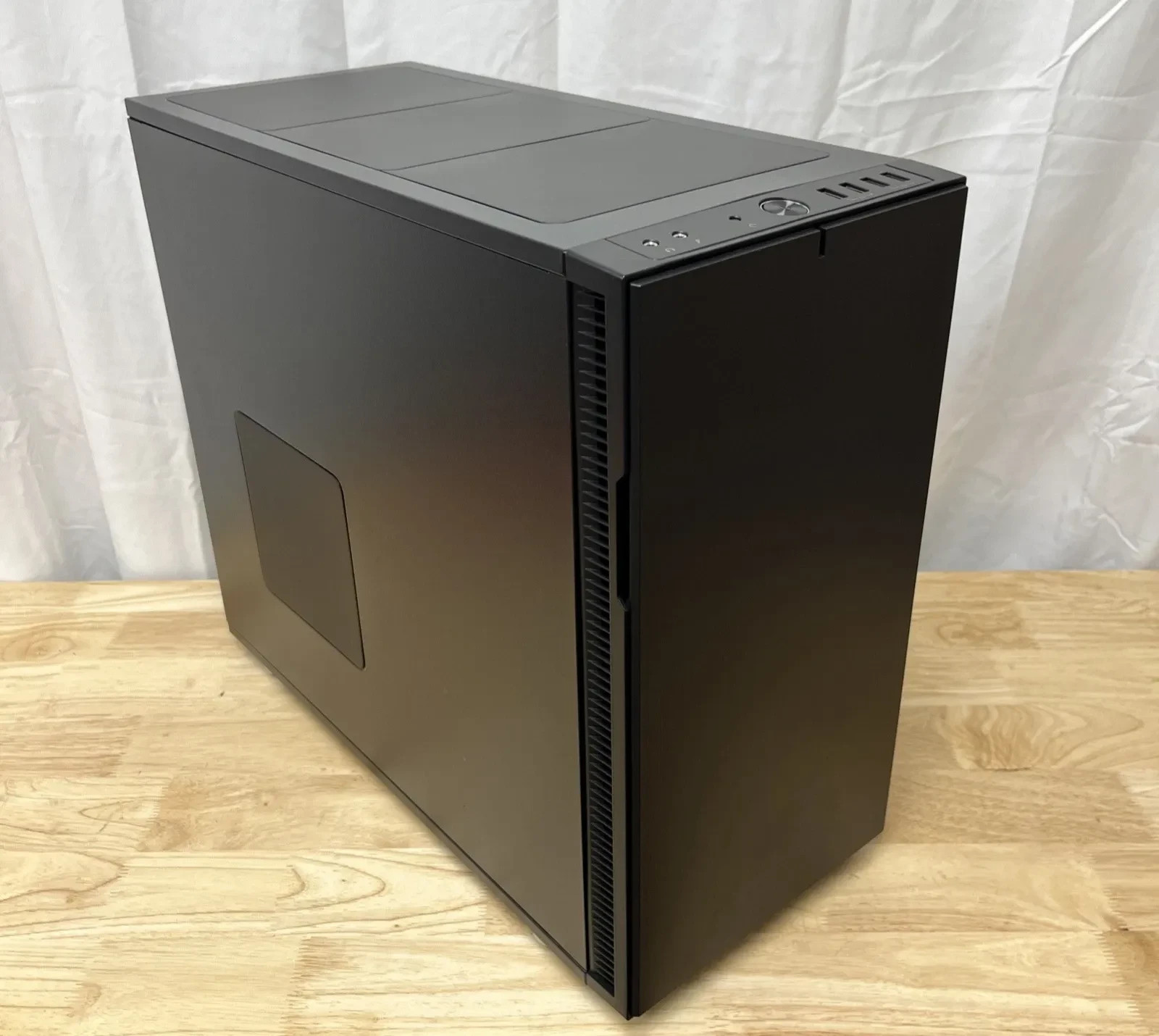 Fractal Design Define R5 Black Silent ATX Mid-Tower PC Case Black