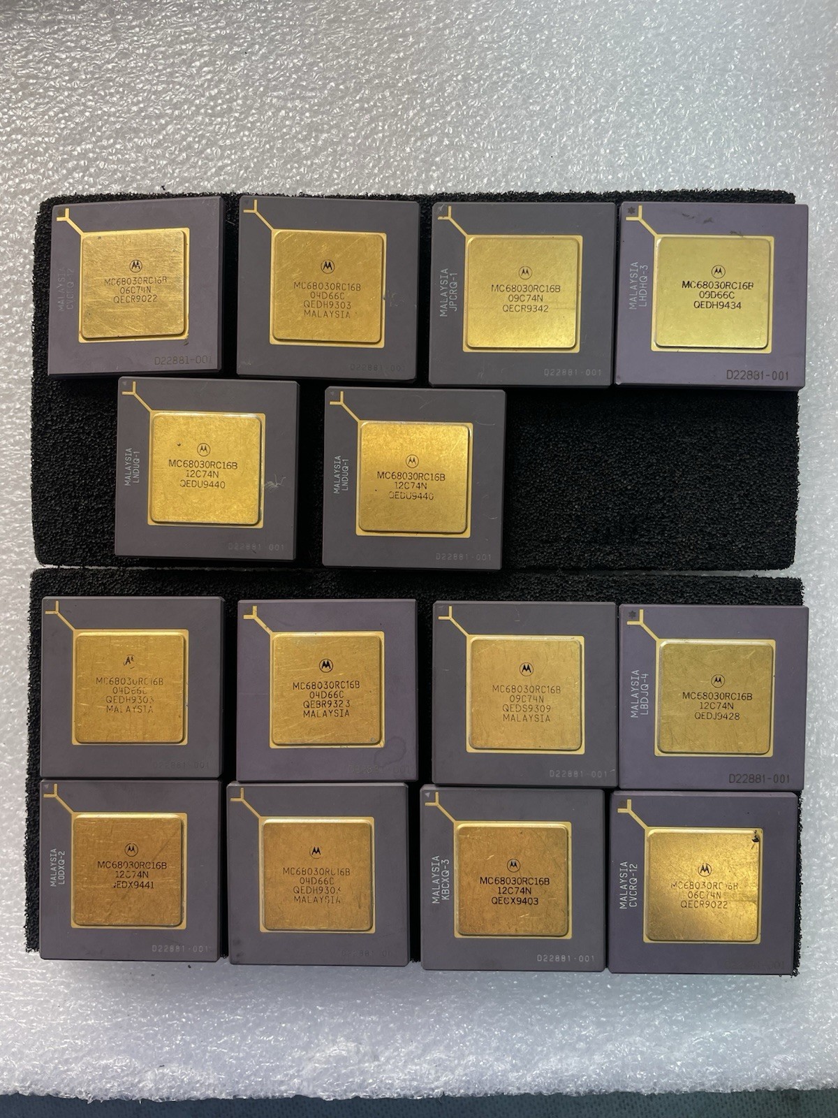MC68030RC16B Motorola 32-Bit Microprocessor, 16 MHZ, Tinned leads, 128 pin
