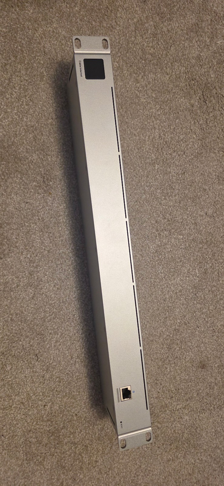 Ubiquiti UniFi Cable Internet UCI 2.5G Rack-Mount DOCSIS Cable Modem