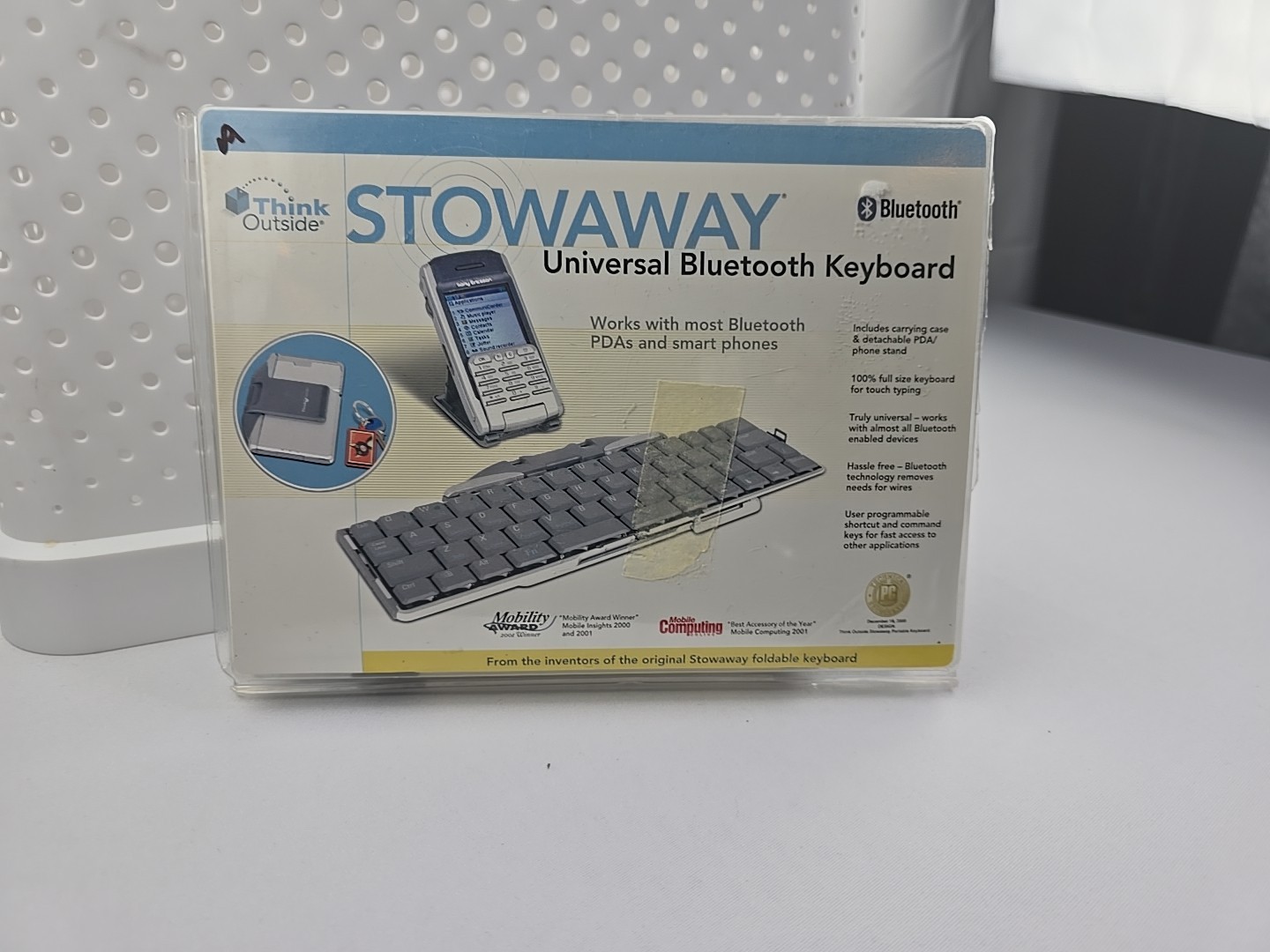 Stowaway Universal Bluetooth Folding Wireless Keyboard (XTBTUE) 