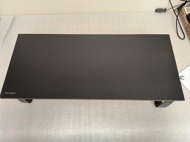 Kensington Extra Wide SmartFit Monitor Stand up to 32" K55726WW