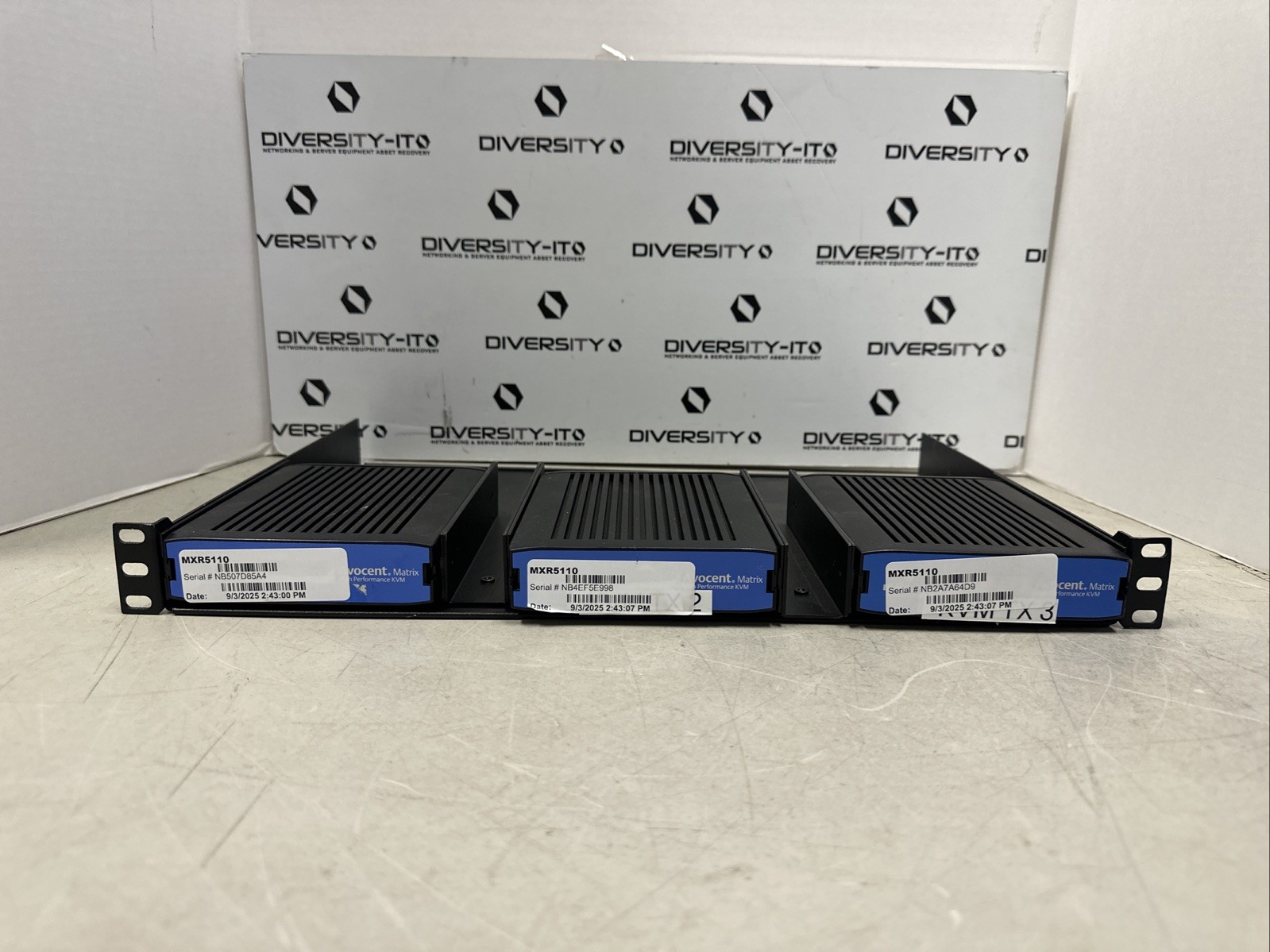Emerson Avocent Matrix High Performance KVM MXR5110 Receiver LOT OF 3
