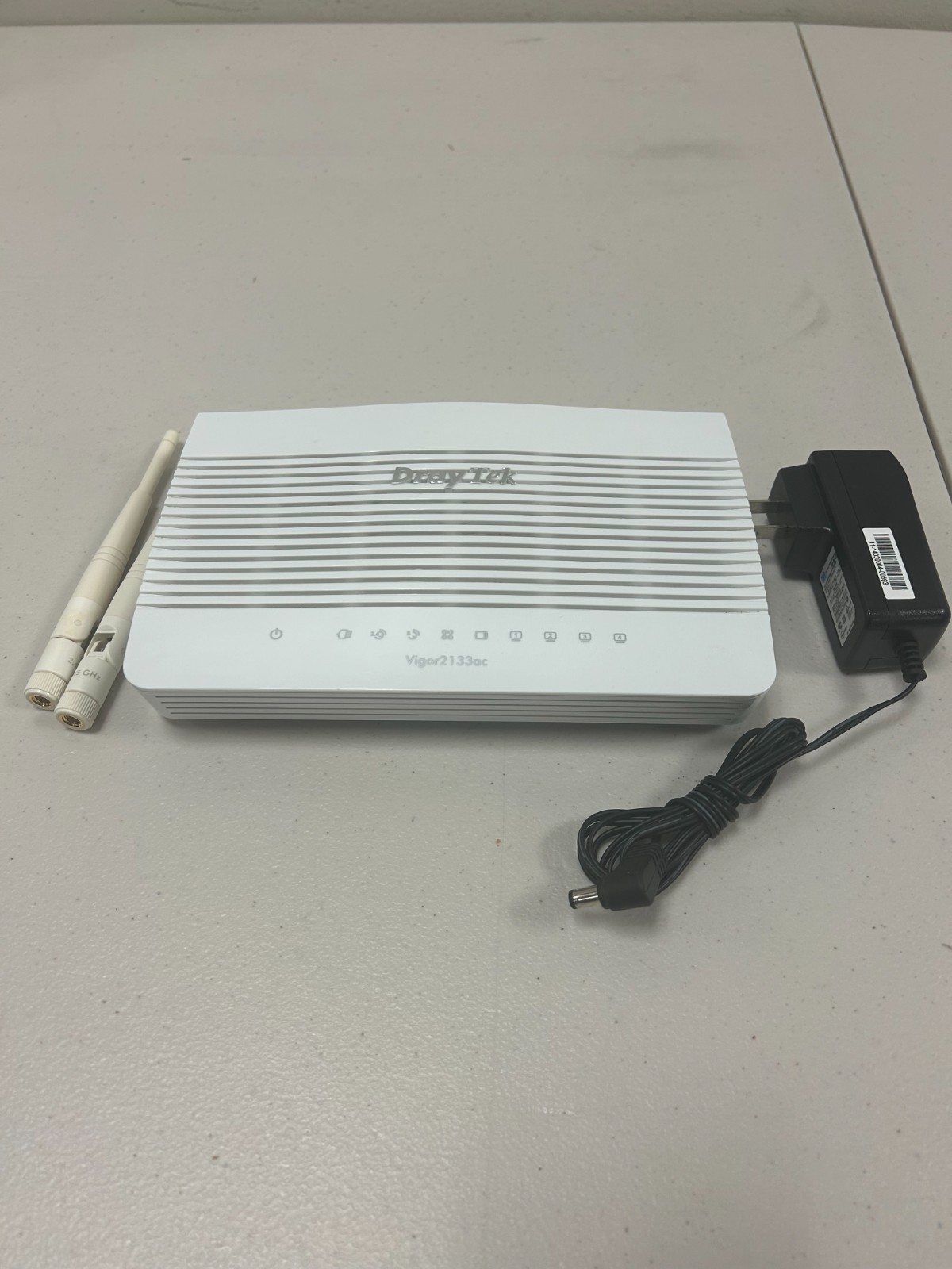 DrayTek Vigor 2133ac Gigabit VPN Router with Dual-Band Wi-Fi