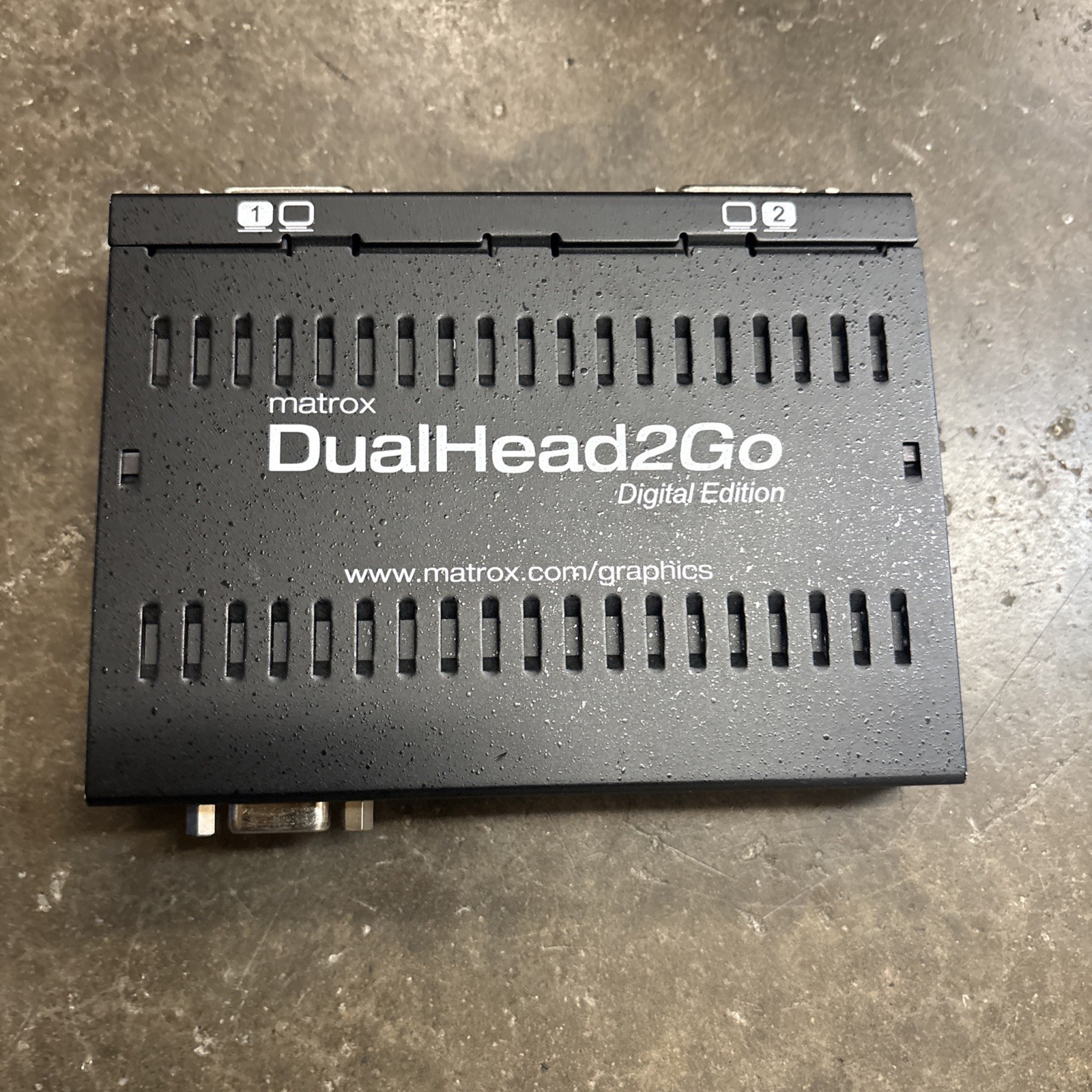 Matrox DualHead2Go Digital Edition External Multi-Display Adapter MS488670