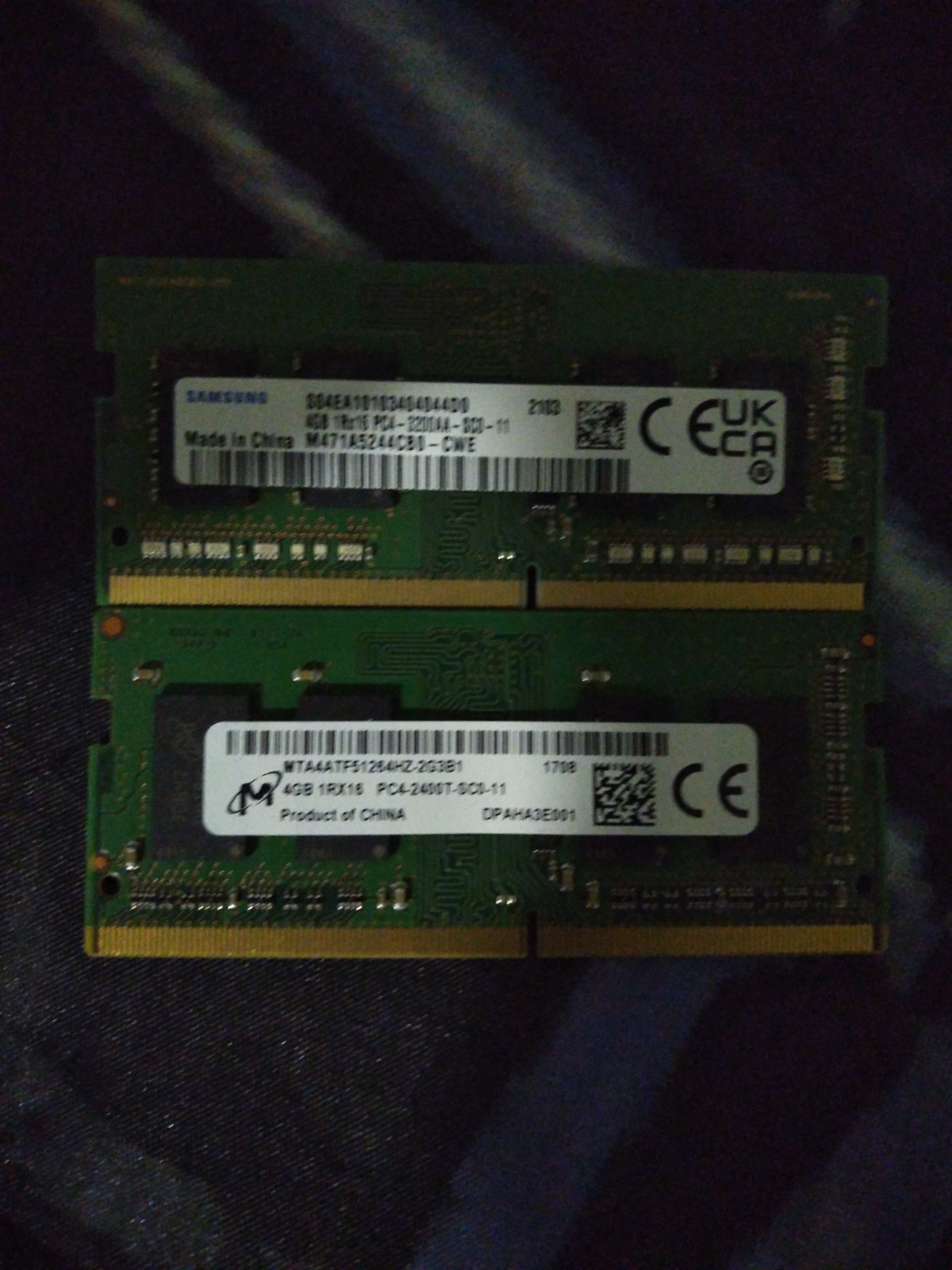 Pc4 Memory Ram Sticks 2 In Total 4gbs Of Ram One Samsung One Memorex