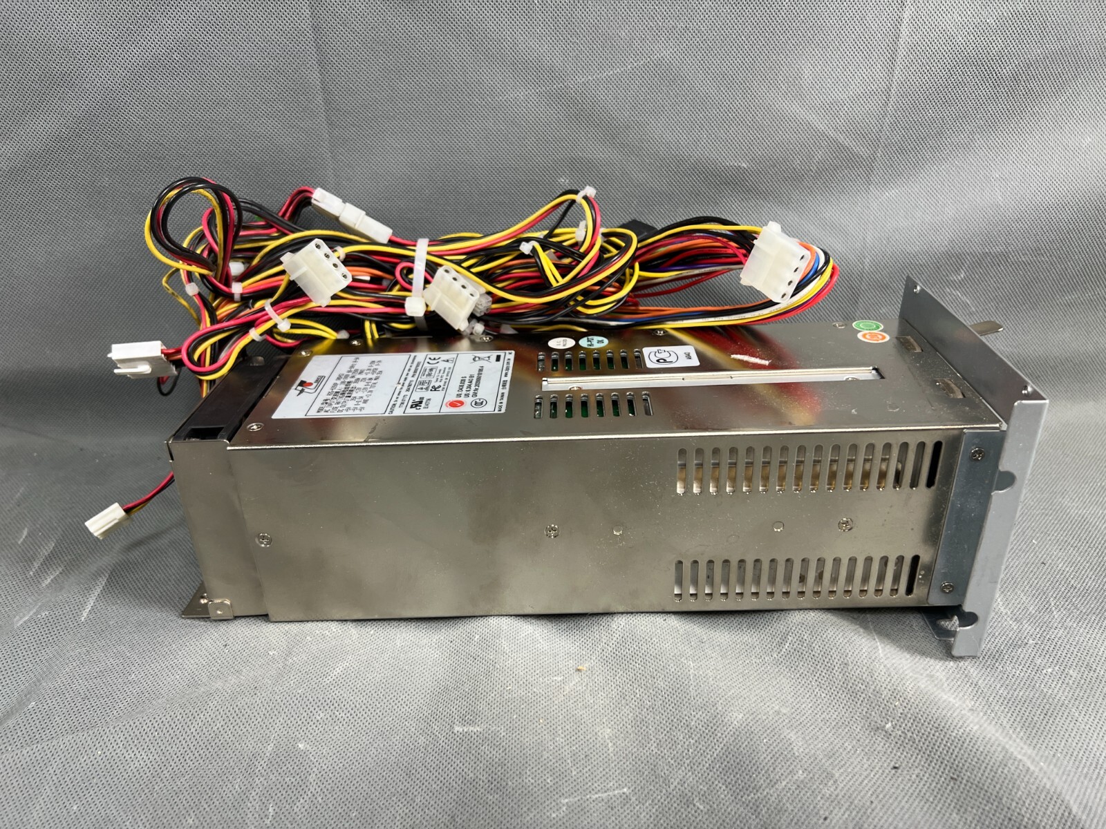 EMACS R2G-6350P, 350W Power Supply, 100-240V, 60-50 HZ, 8-5A