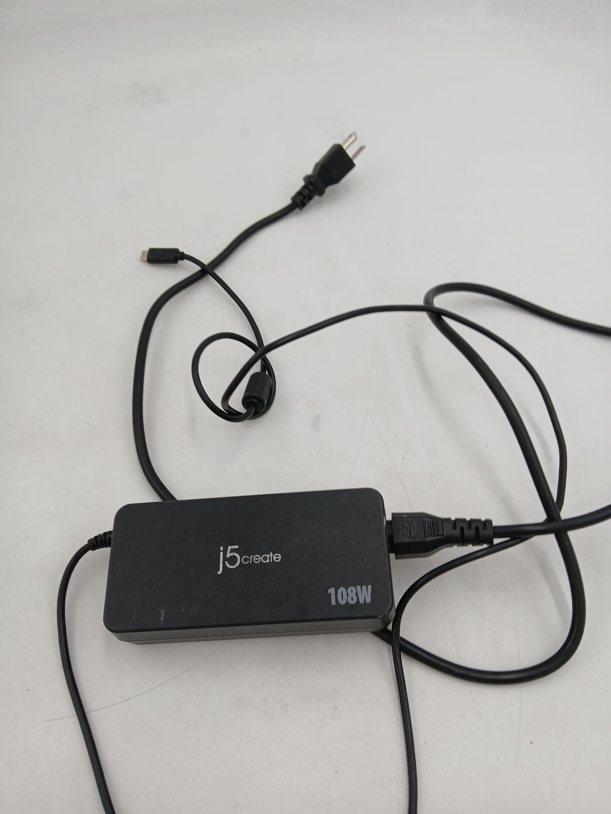 J5create 108W USB-C Super Charger Laptop Power Adapter Black 20V 15V 12V PD