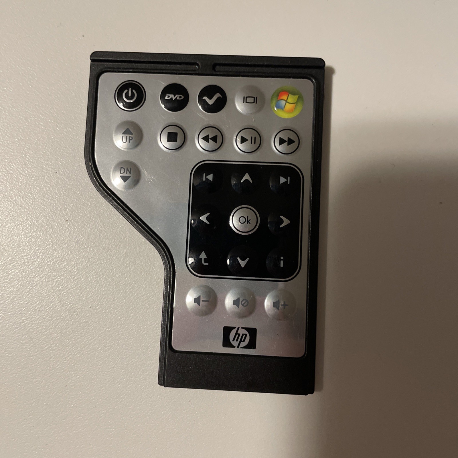 Genuine HP RC1762308/01B Laptop Media Center OEM Remote Control New Battery