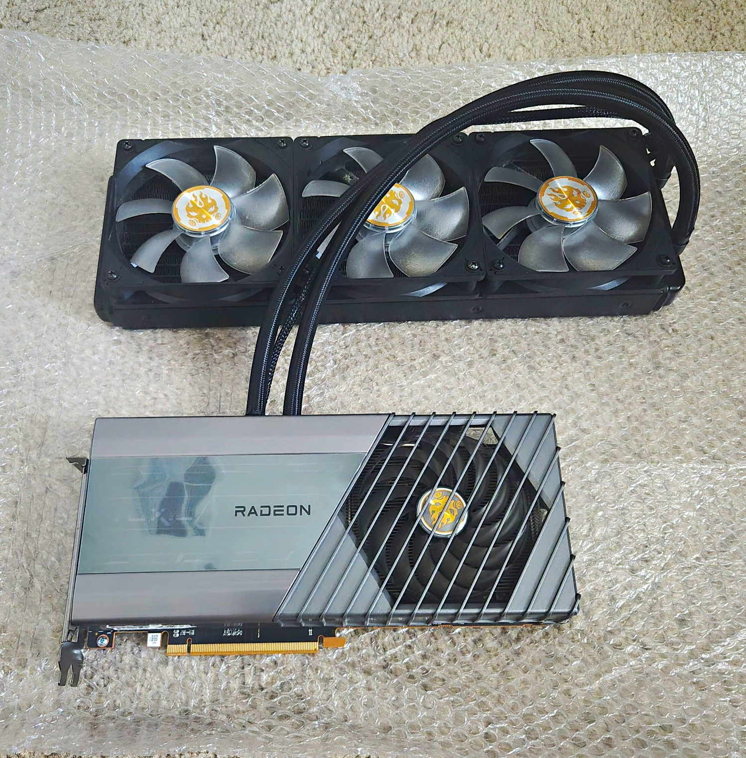 6900XT SAPHIRE TOXIC AIO 360