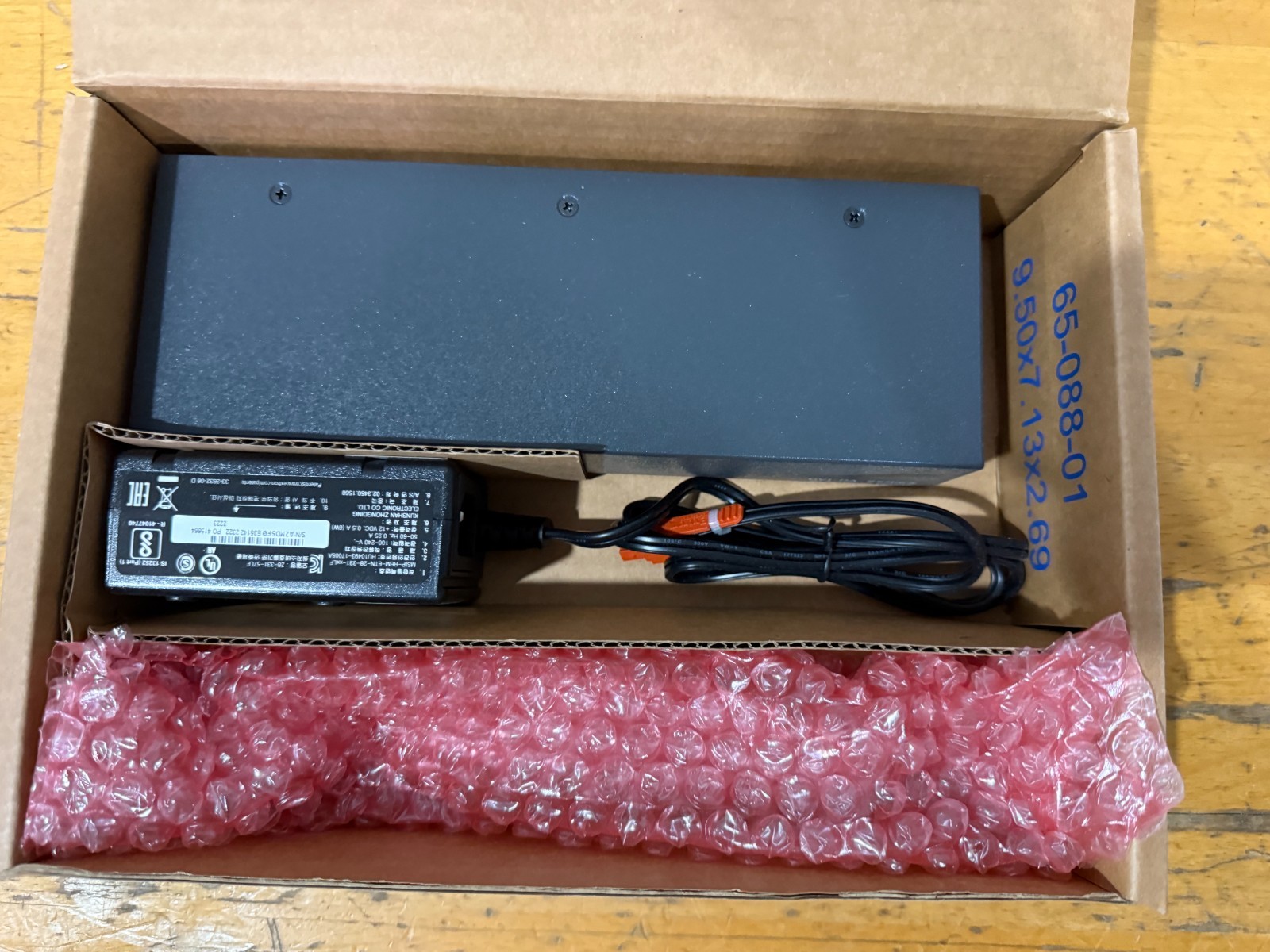 Extron DVI DA4 1x4 DVI Distribution Amplifier Splitter 43-463-01 w/ Power Supply