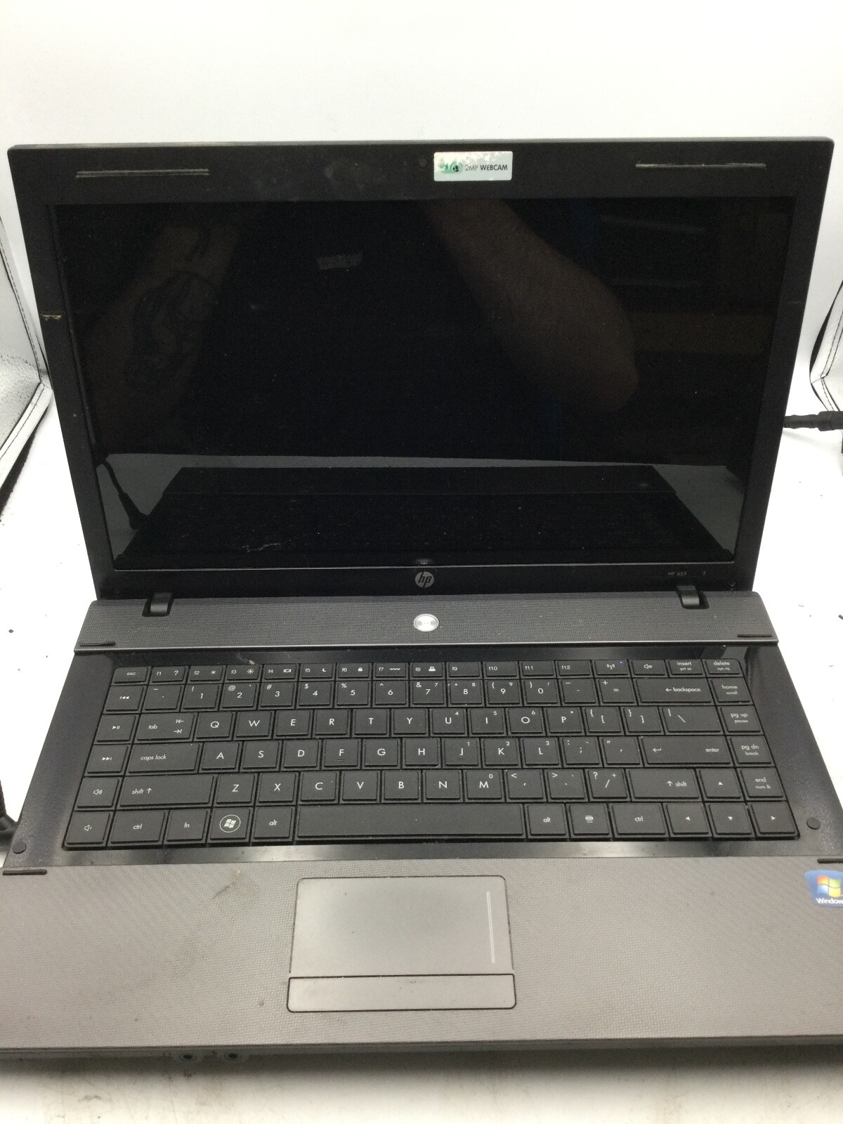 HP 625 LAPTOP - FOR PARTS - AMD TURION - 4GB RAM - 16" - READ DESCRIPTION - BB