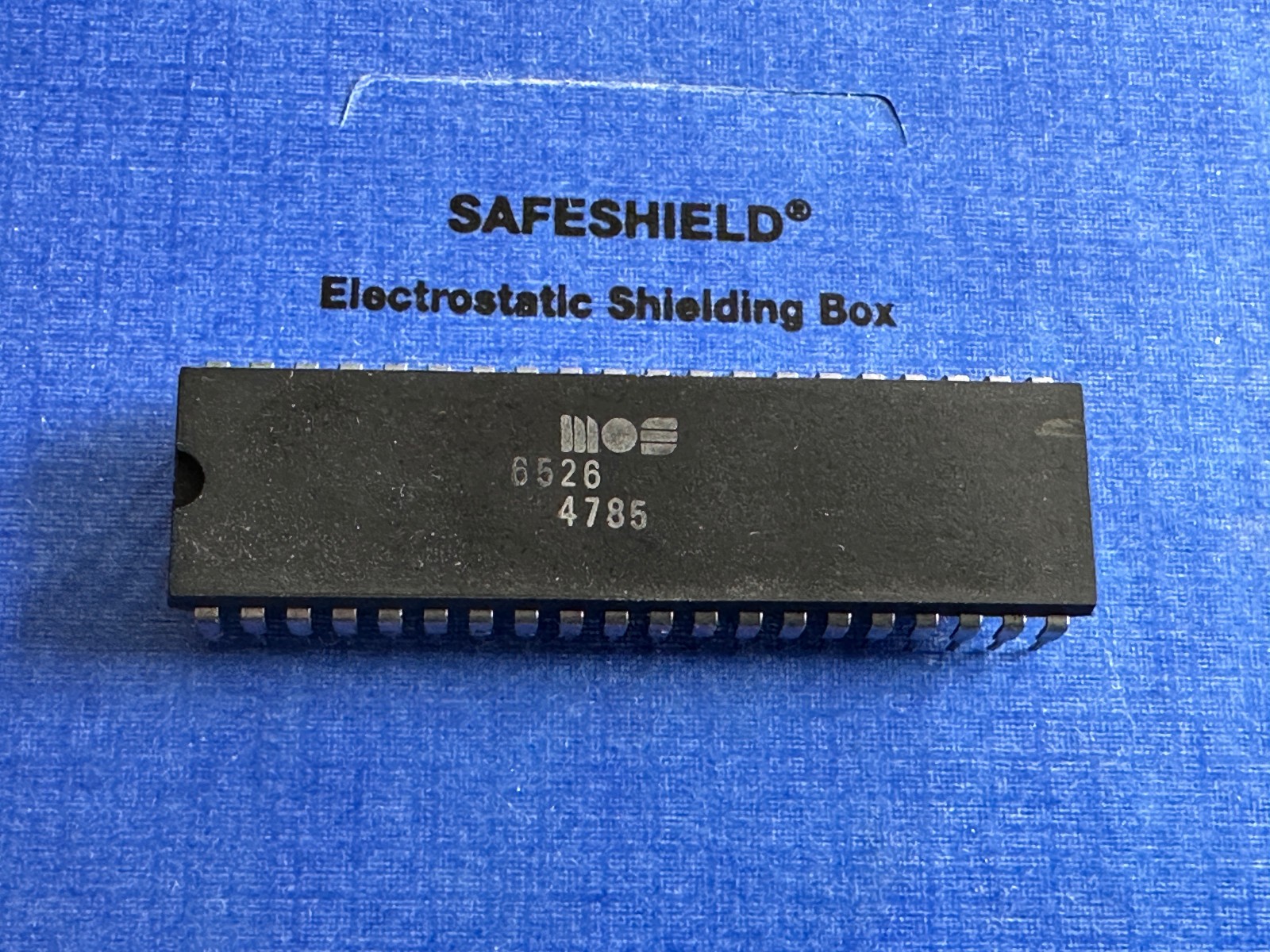 6526 (1 x) MOS/CSG IC CIA for Commodore C64 / SX64 / C128 ... #47 85