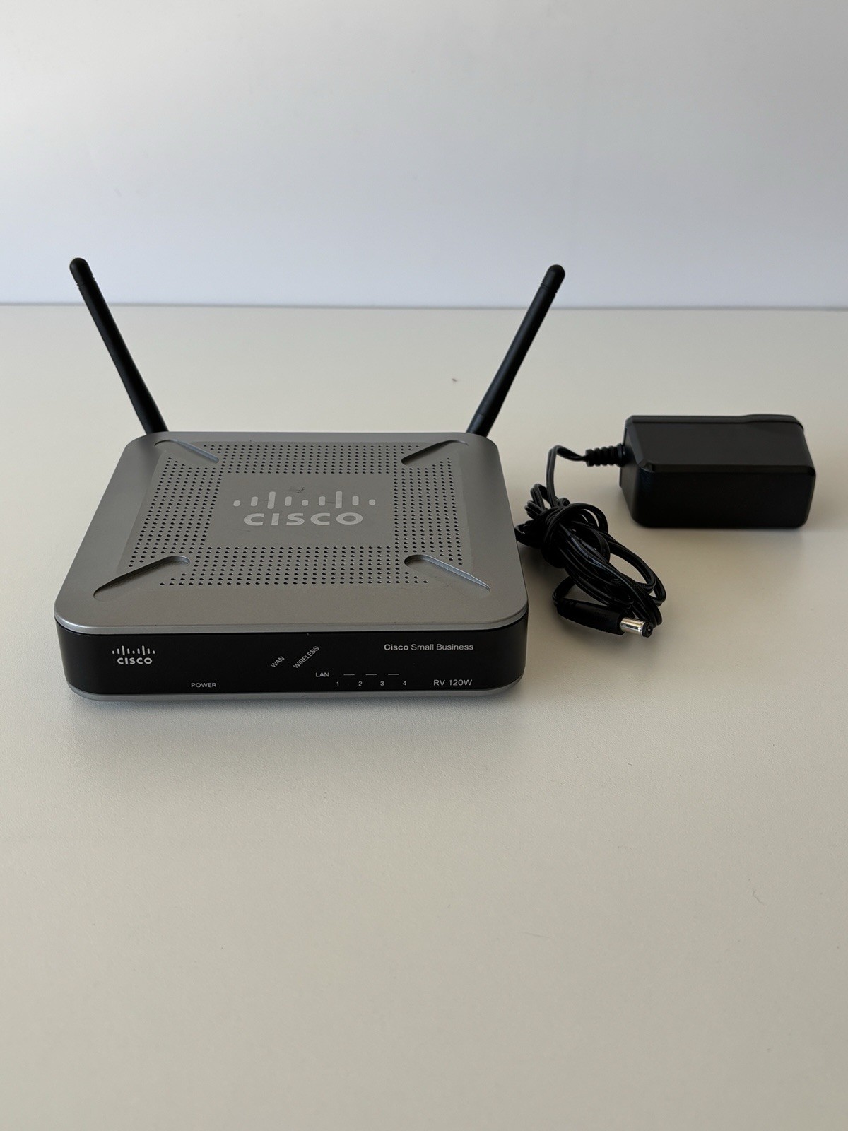 CISCO RV120W 100 MBPS 10/100 WIRELESS N ROUTER VPN FIREWALL RV120W